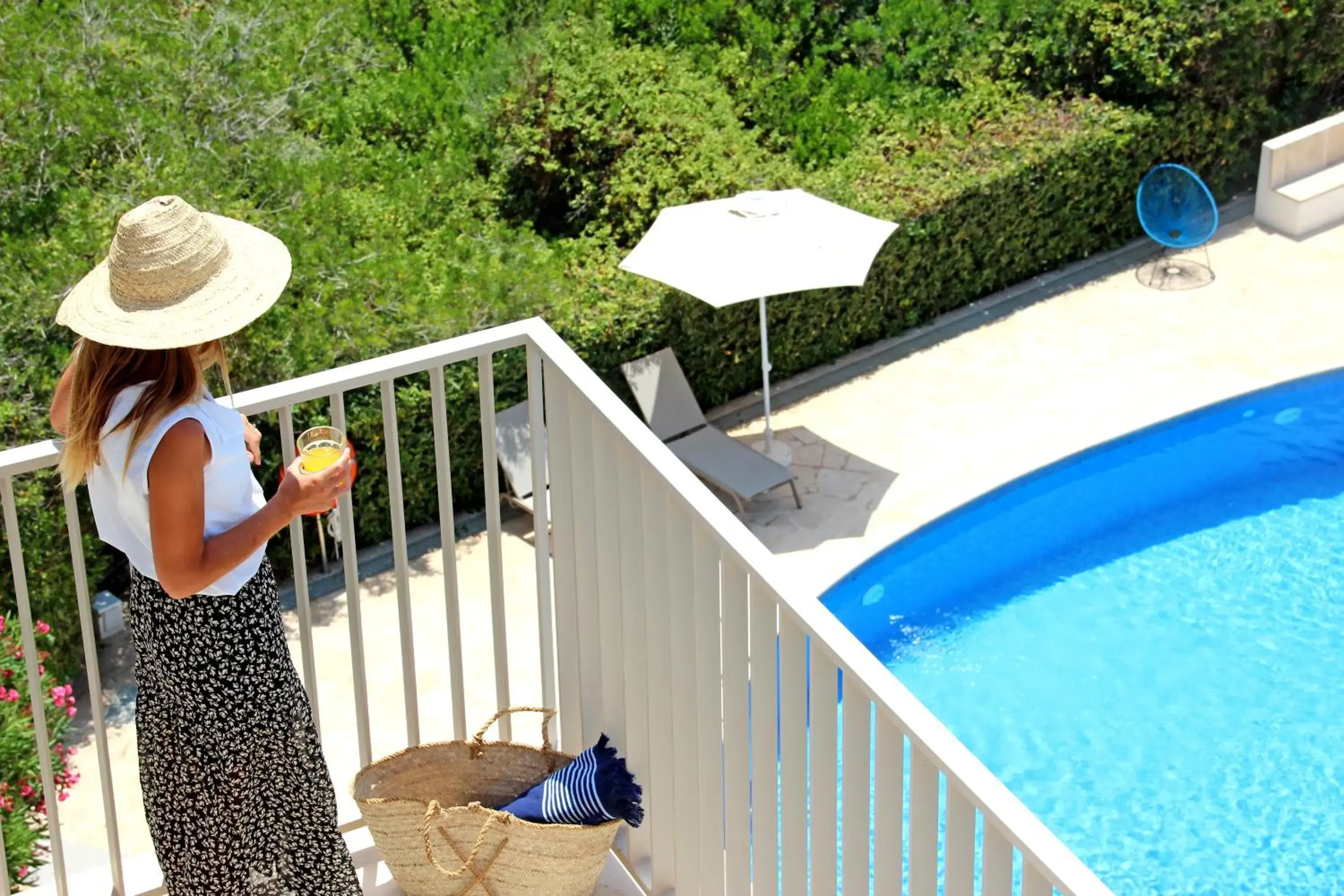 Balcony/Terrace in Aparthotel Niu d´Aus Balcony/Terrace in Aparthotel Niu d´Aus