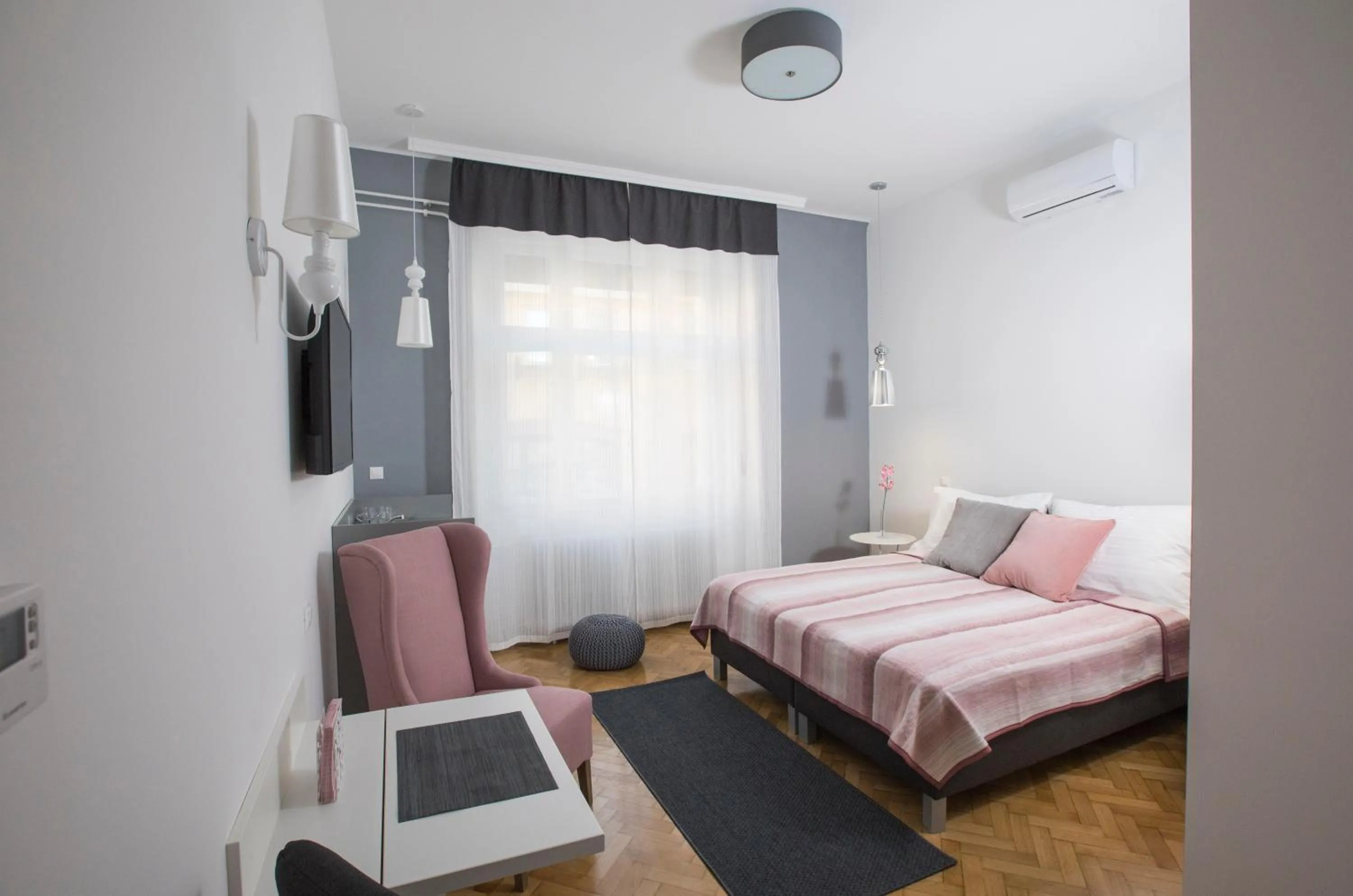 Studio Apartment - single occupancy in Dóm Apartman