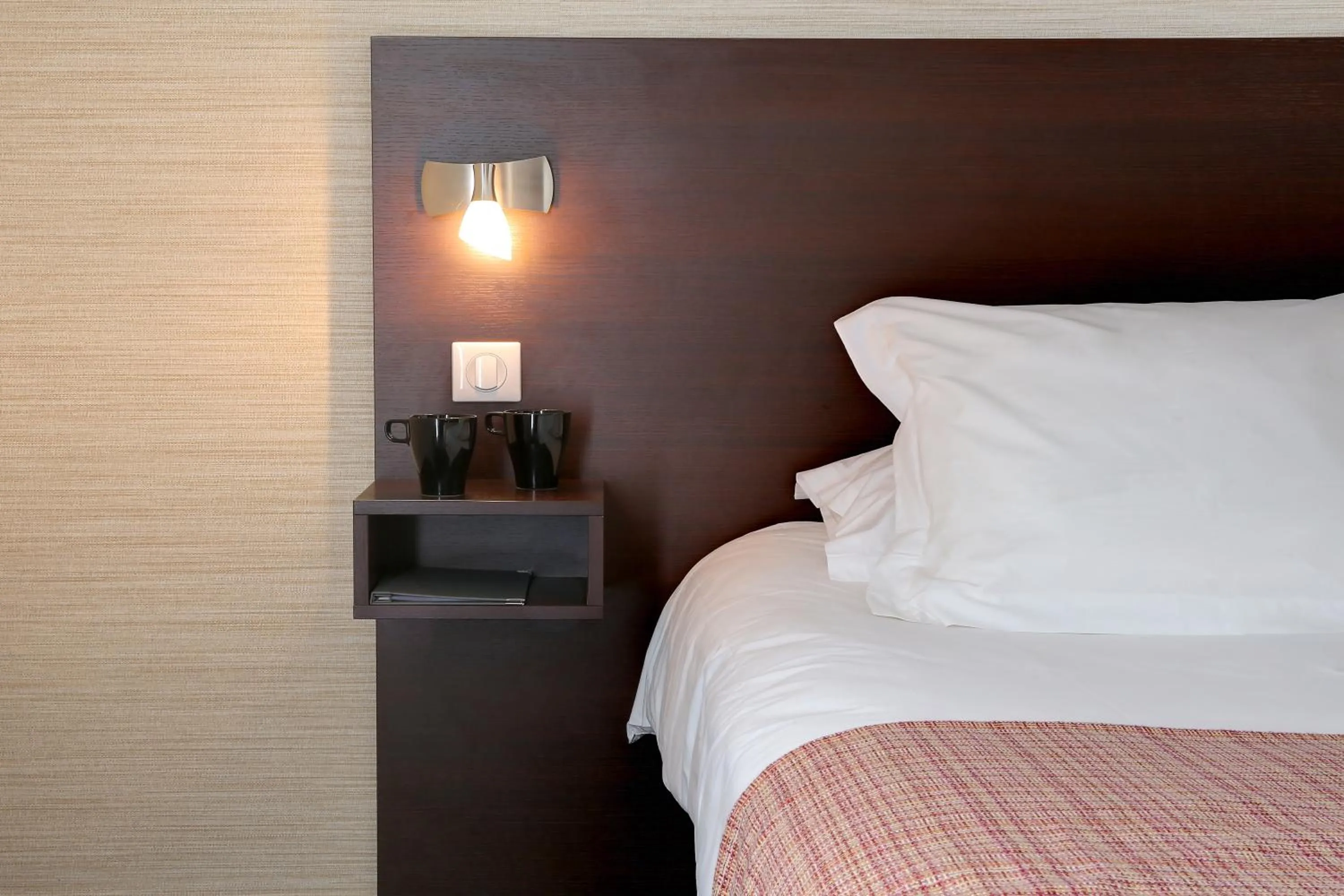 Bed in Logis Havvah Hôtel Gap