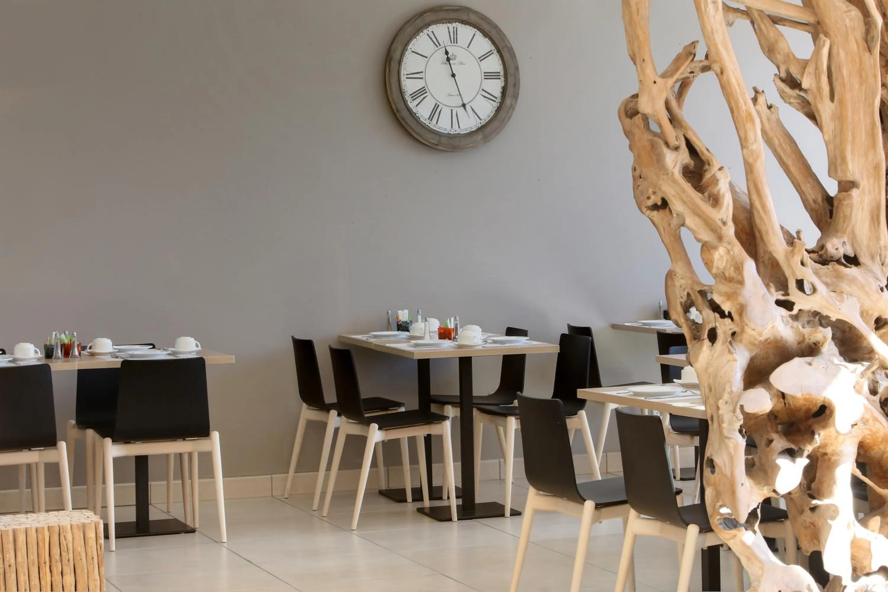 Restaurant/places to eat in Logis Havvah Hôtel Gap