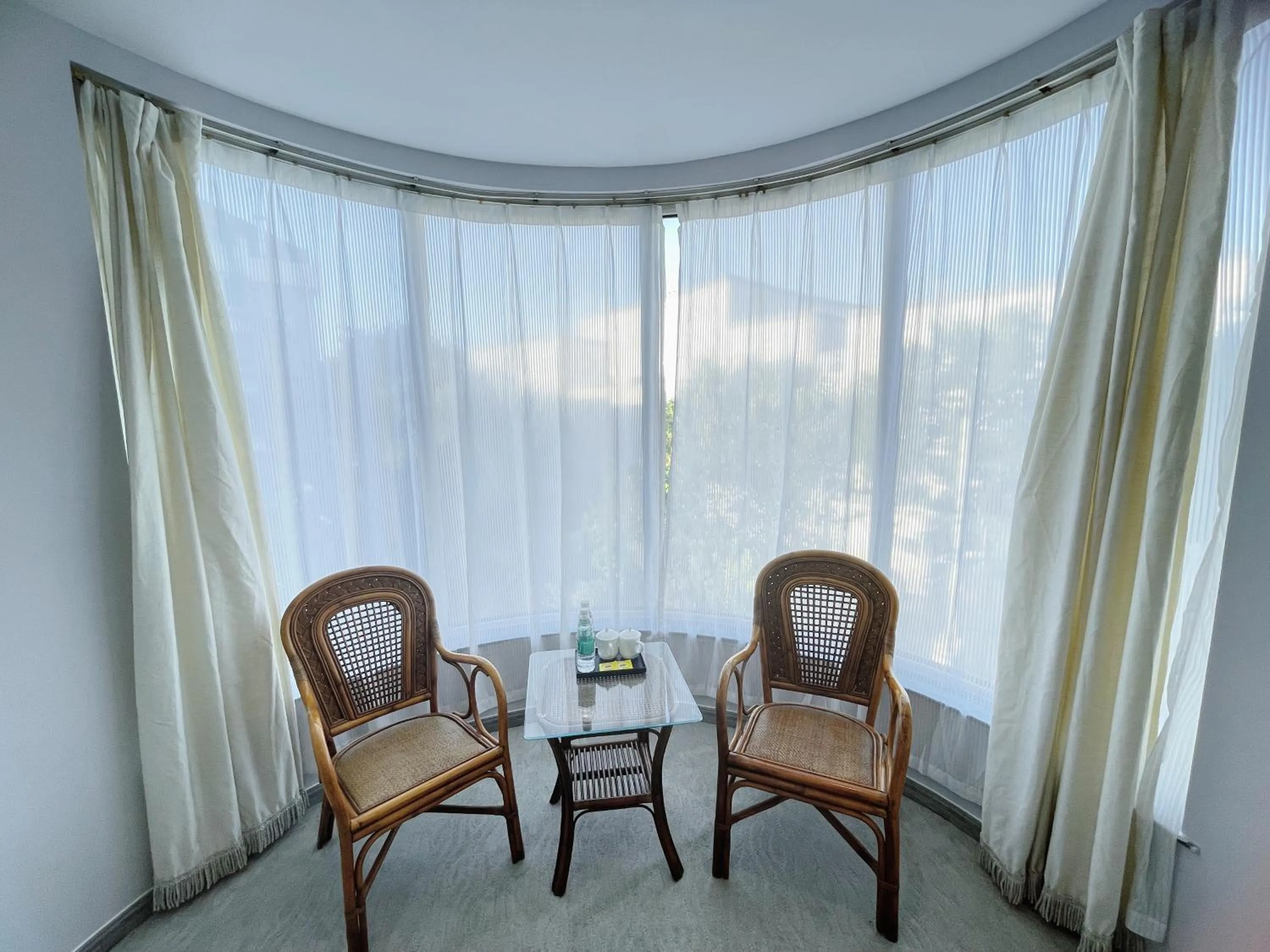 Seating area in Beijing RJ Brown city center hotel Forbidden City &Tian'anmen Square ,Near Subway line 8, 3min walk to Temple of Heaven, English Speaking reception , Laundry service ,Free wifi ,Oneday tour to Greatwall