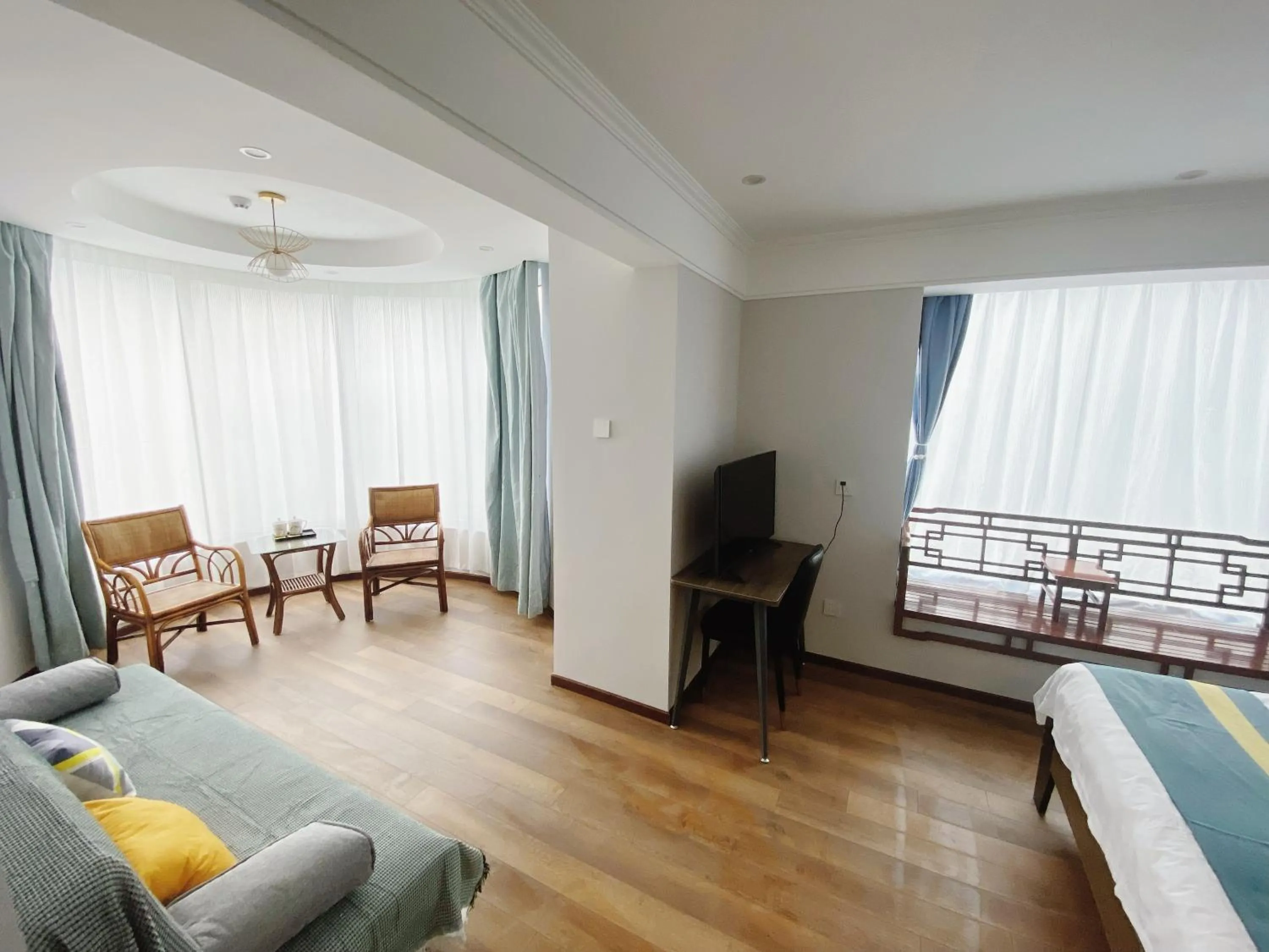 Living room, Bed in Beijing RJ Brown city center hotel Forbidden City &Tian'anmen Square ,Near Subway line 8, 3min walk to Temple of Heaven, English Speaking reception , Laundry service ,Free wifi ,Oneday tour to Greatwall