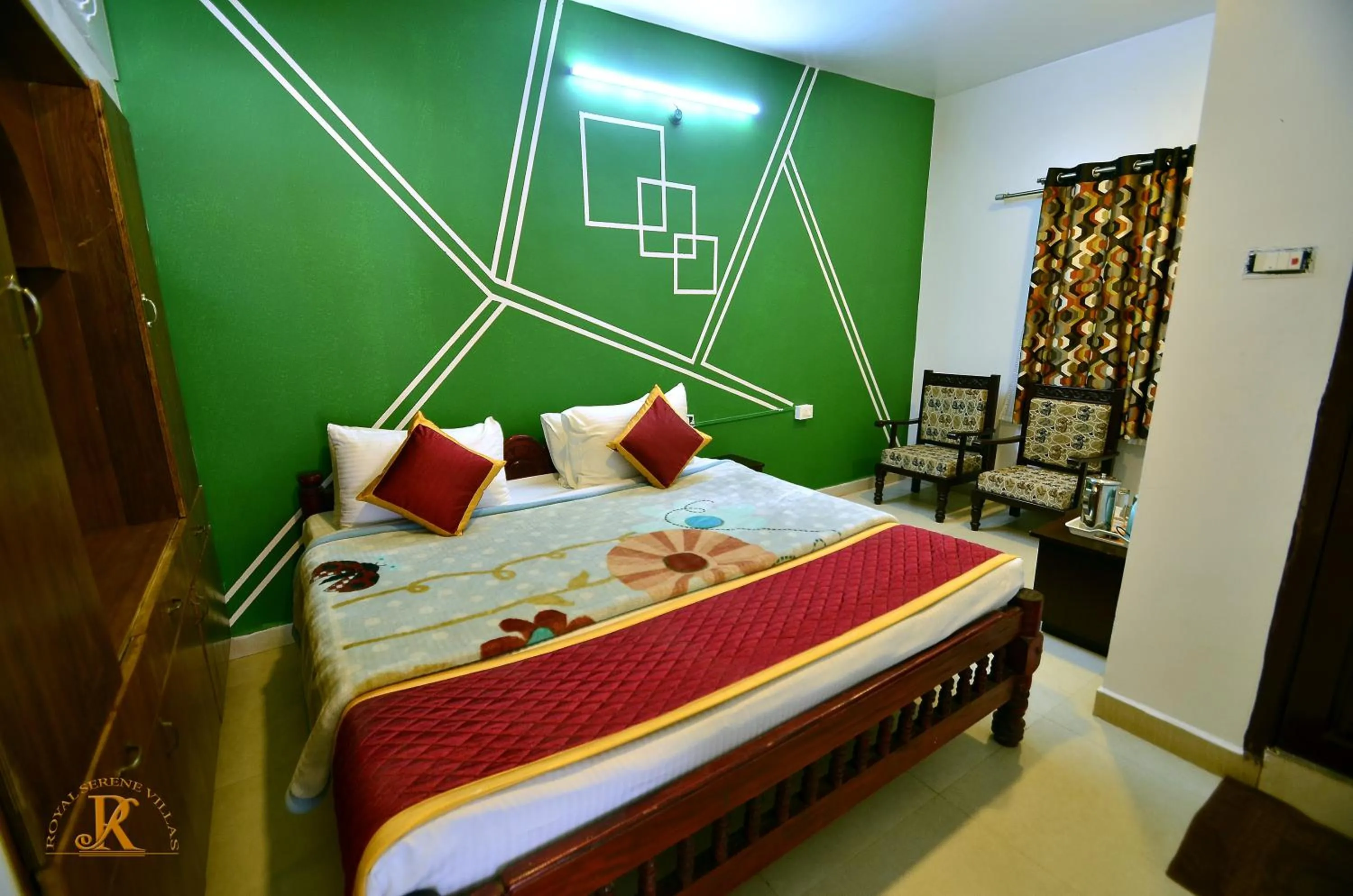 Photo of the whole room, Bed in Royal Serene Villas