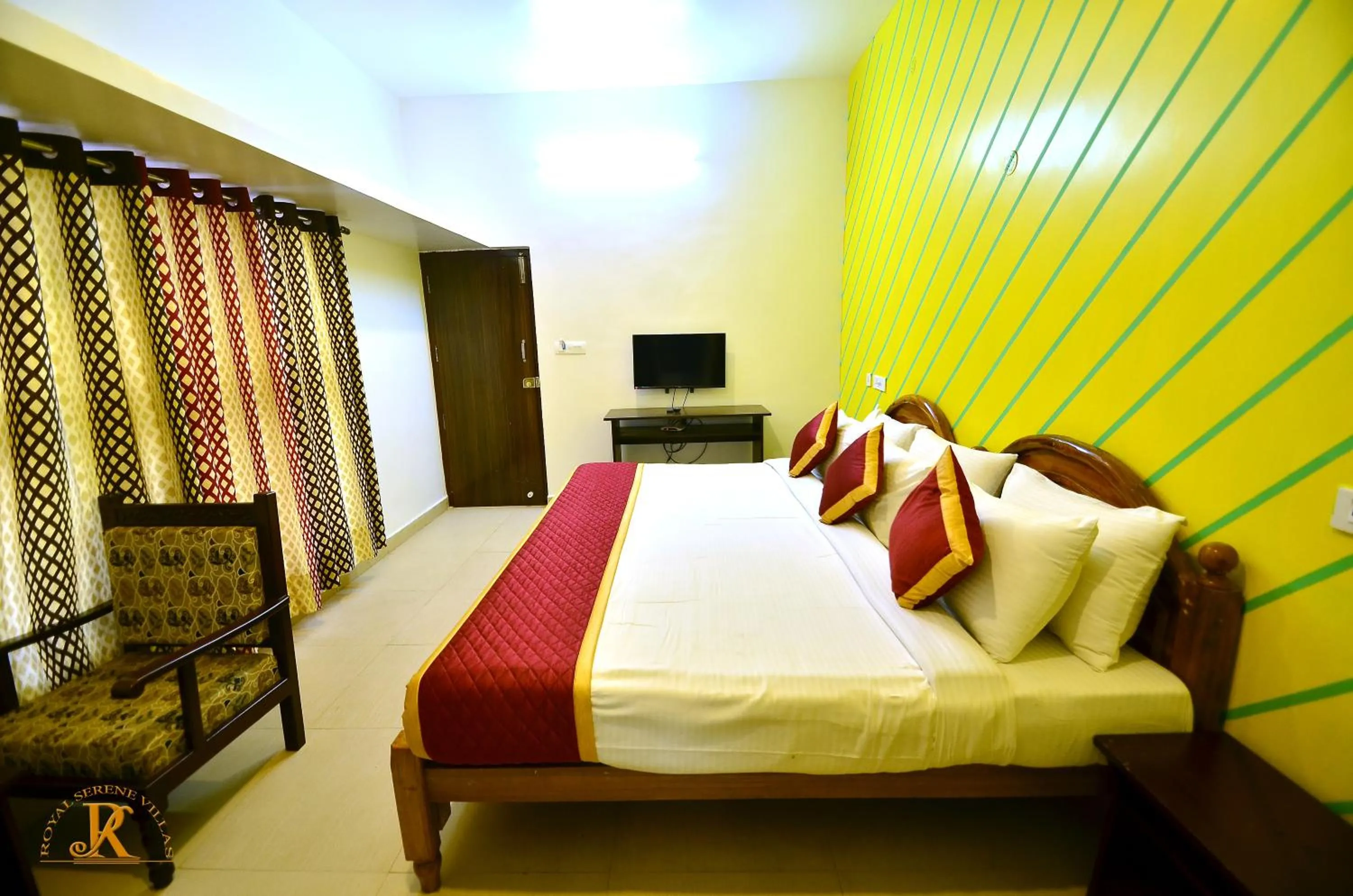 Bed in Royal Serene Villas