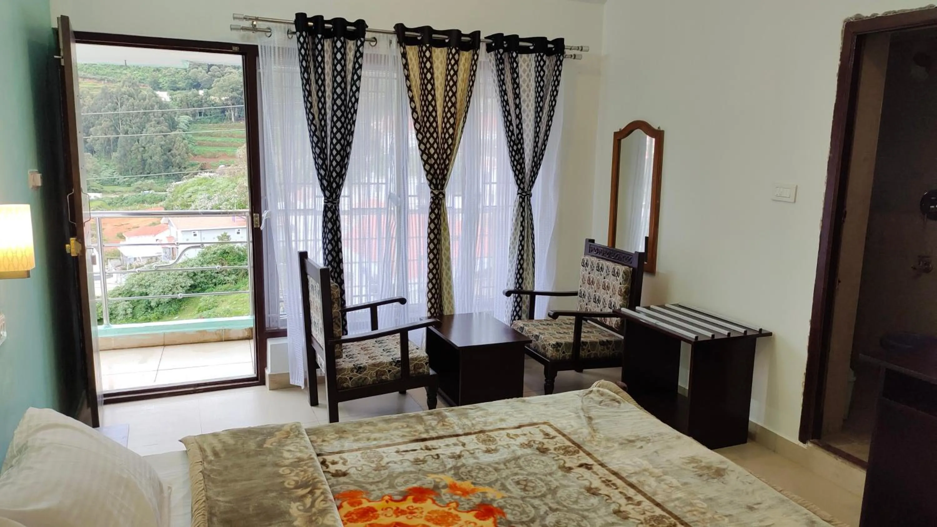 Mountain view, Bed in Royal Serene Villas