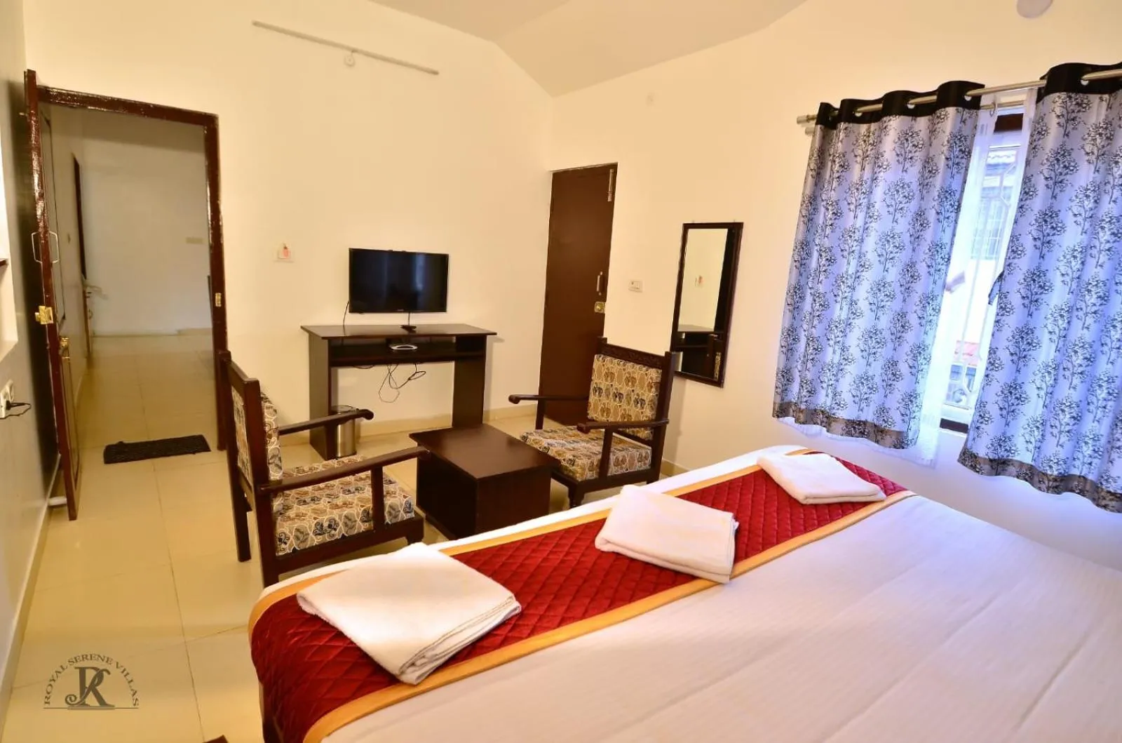 Photo of the whole room, Bed in Royal Serene Villas