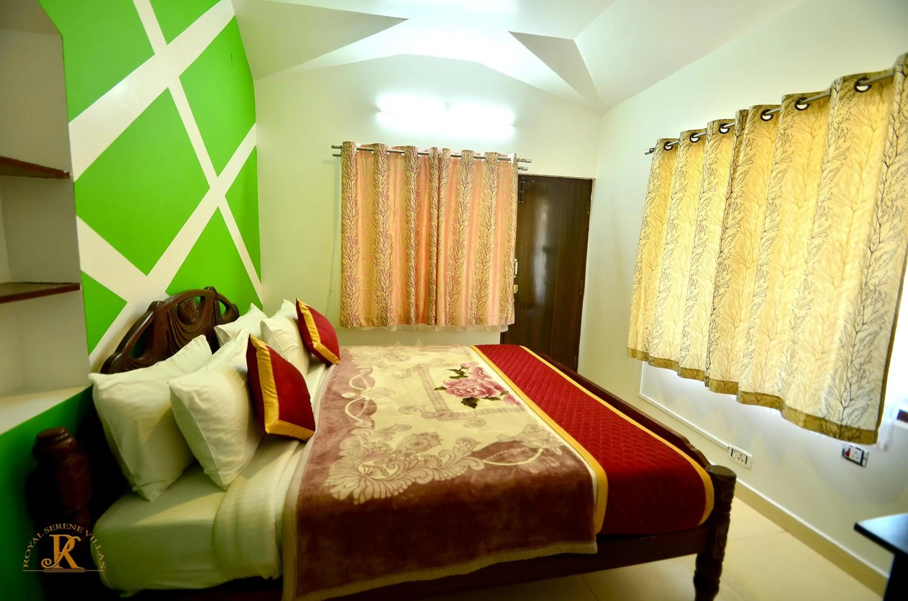 Bed in Royal Serene Villas