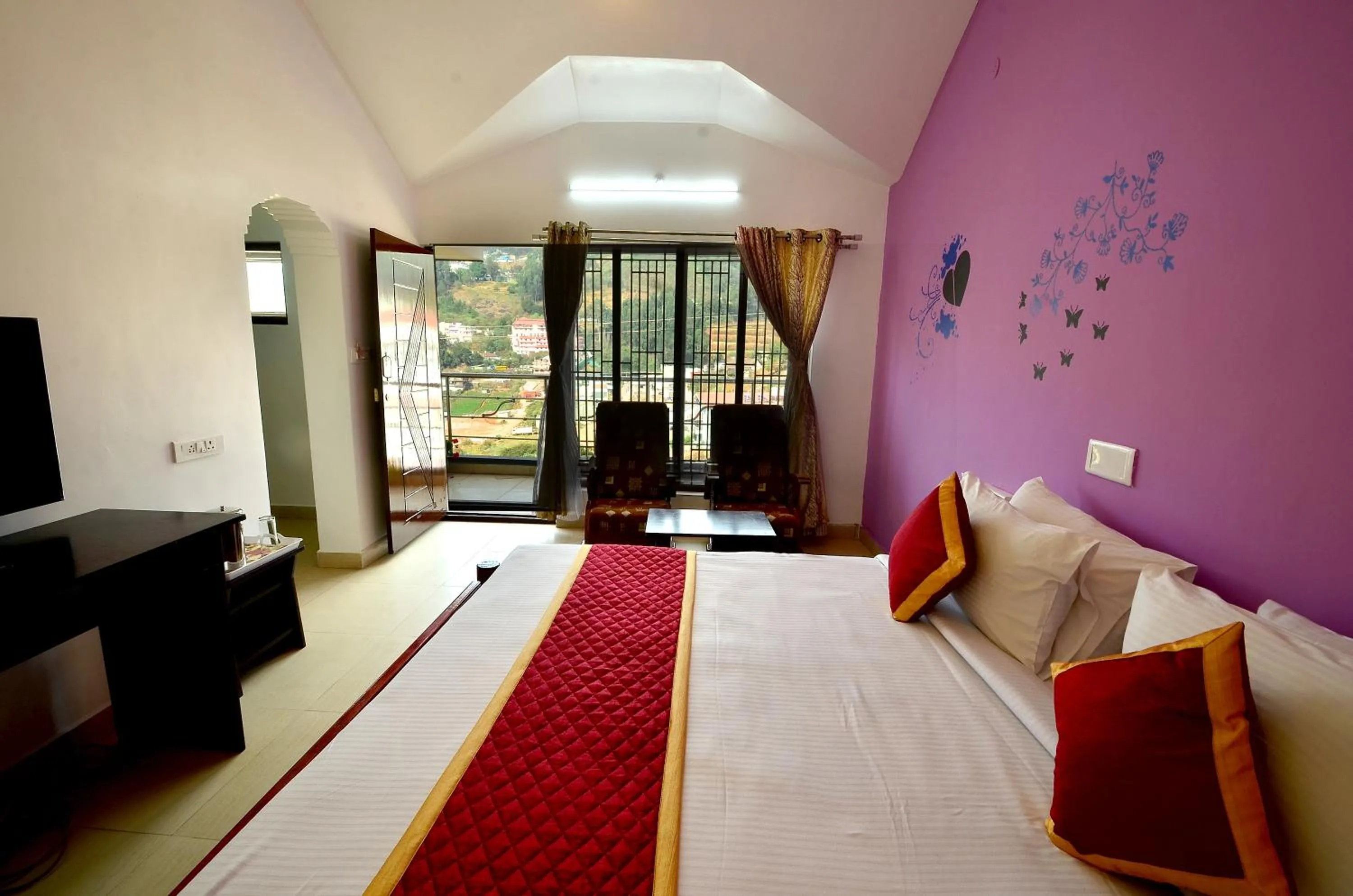 Photo of the whole room, Bed in Royal Serene Villas