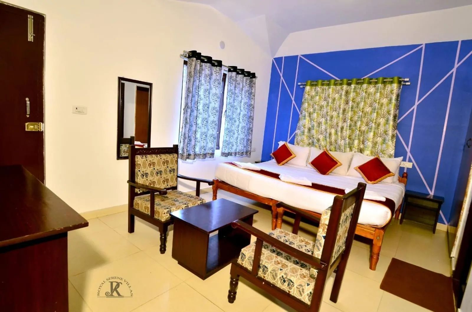 Bedroom, Bed in Royal Serene Villas