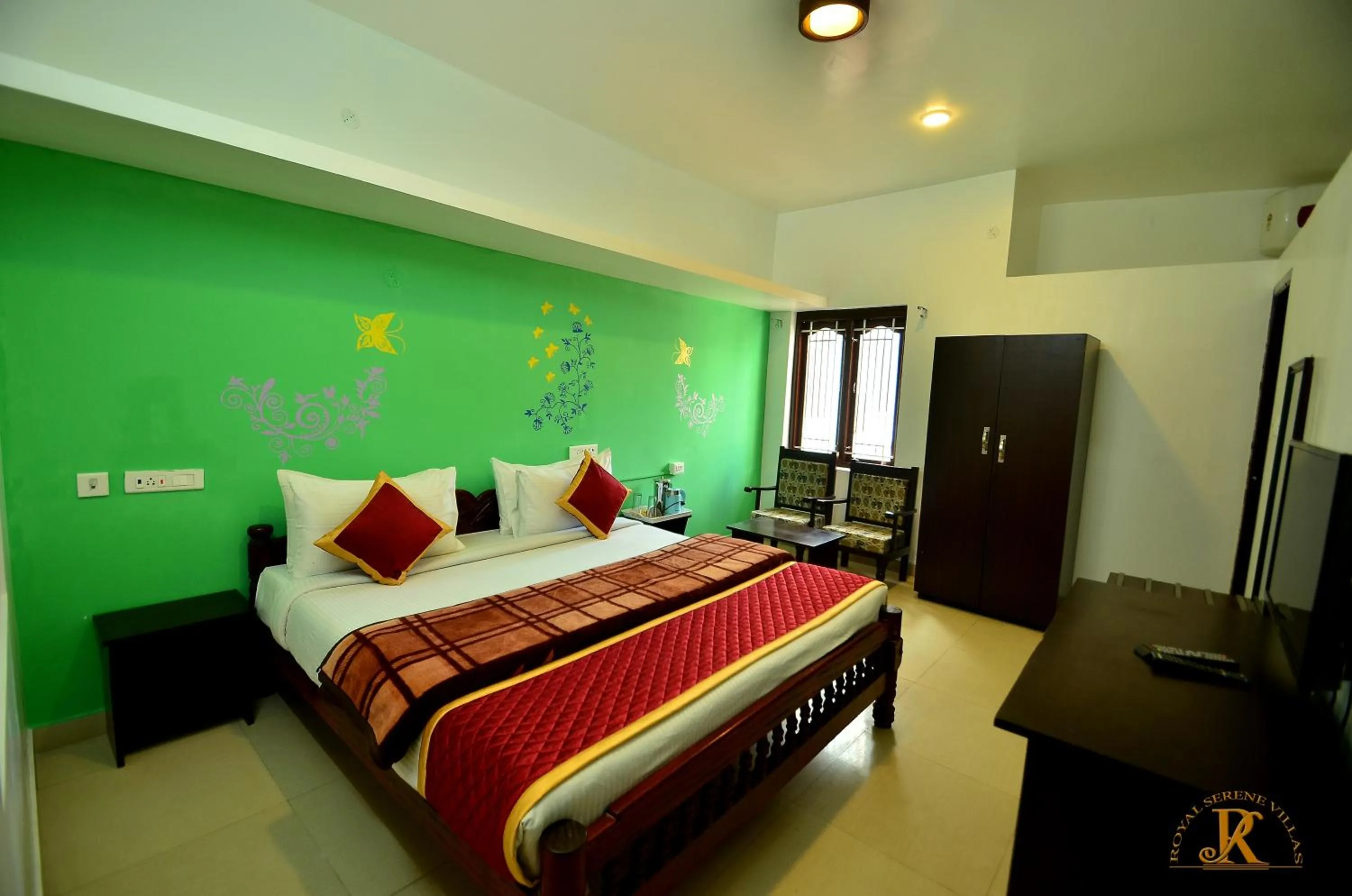 Photo of the whole room, Bed in Royal Serene Villas