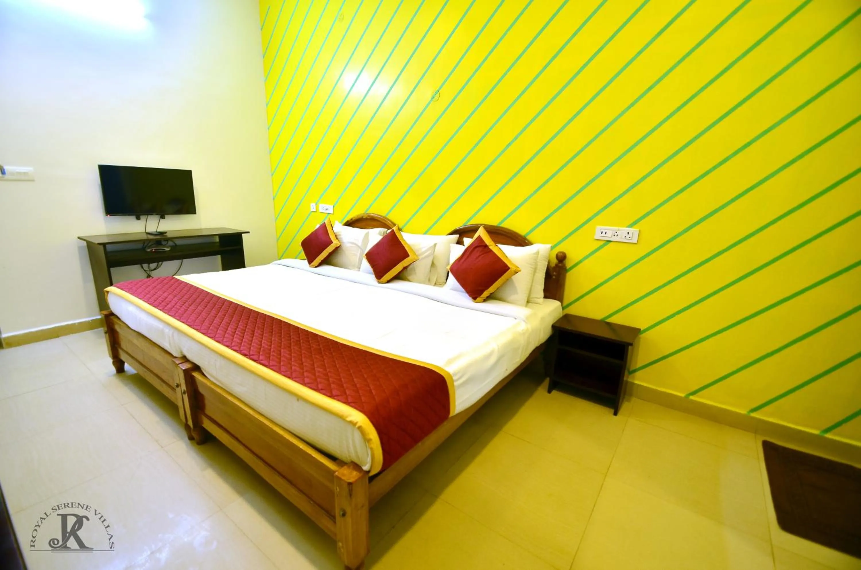 Bed in Royal Serene Villas