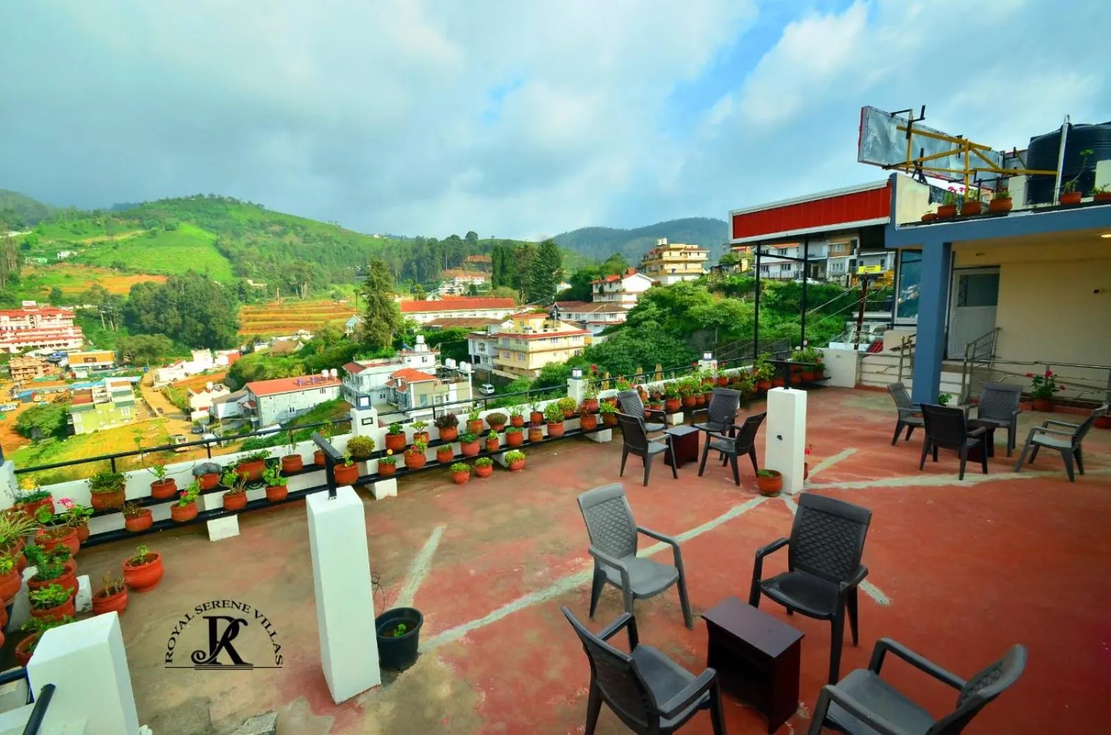 Balcony/Terrace in Royal Serene Villas