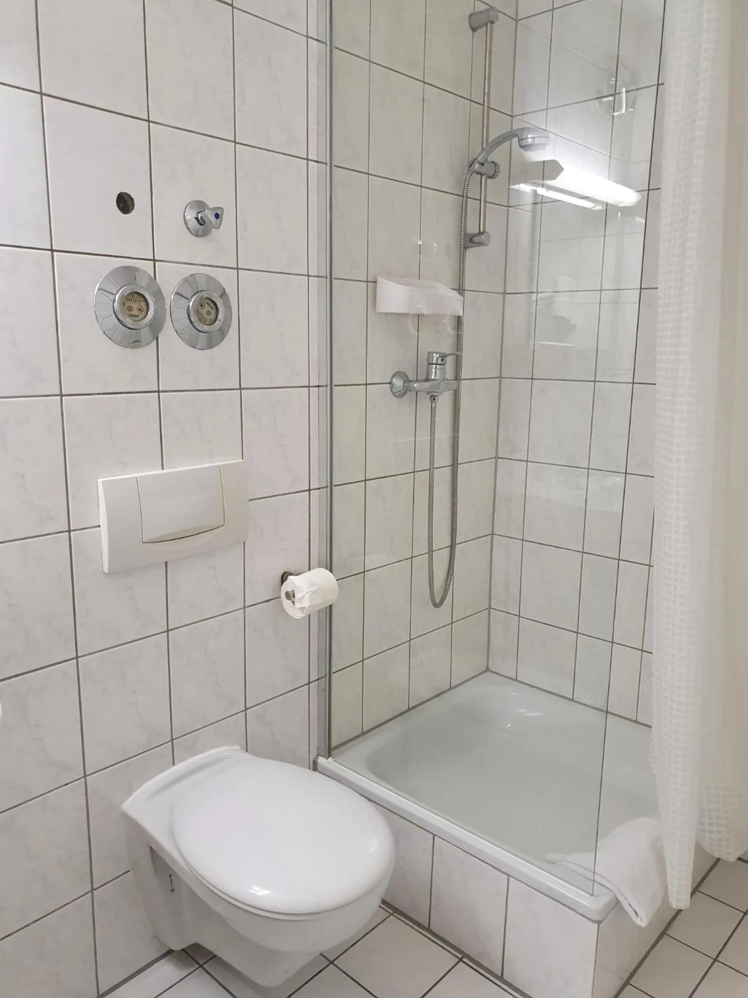 Shower in CityPark Hotel