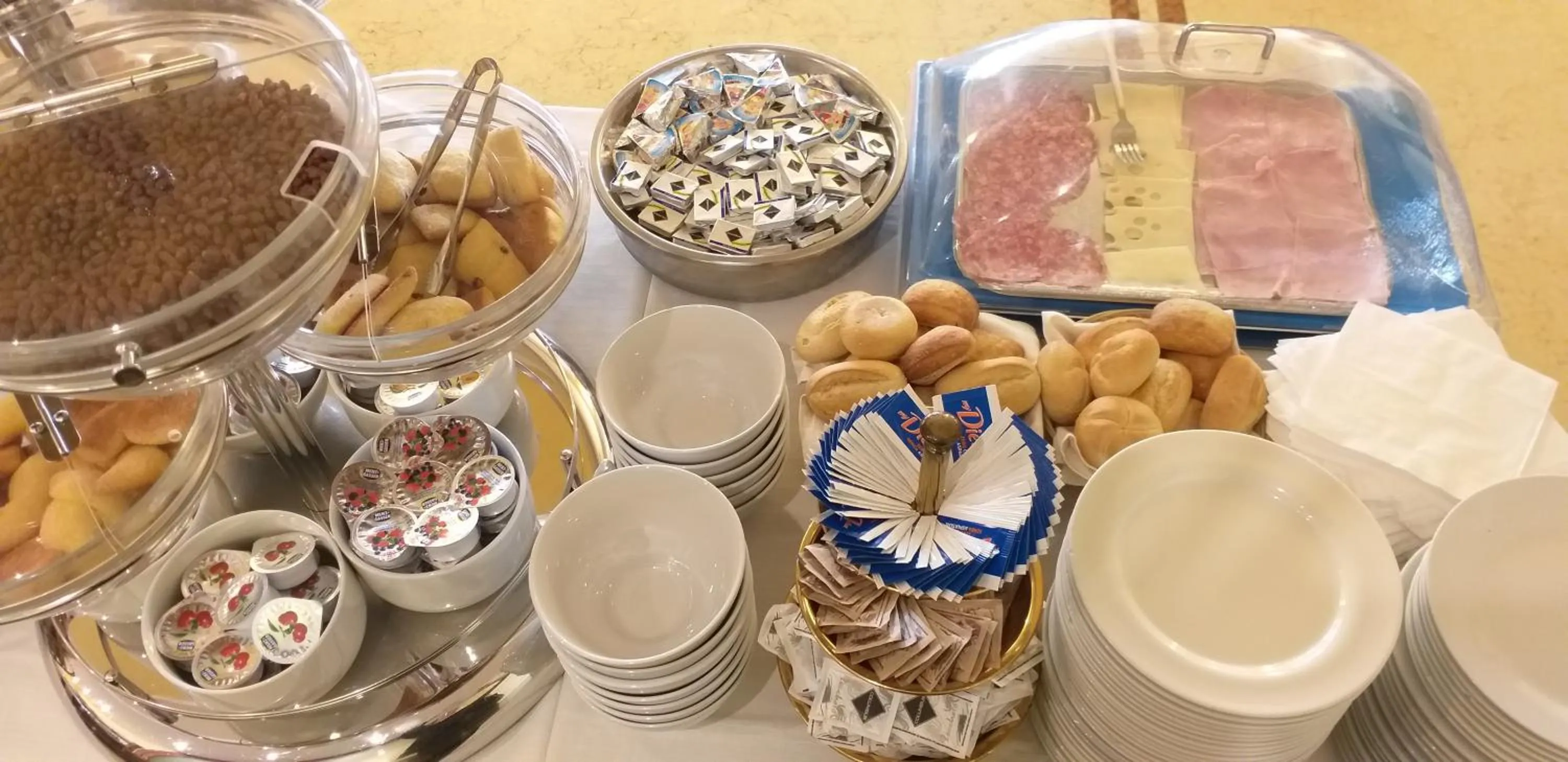 Breakfast in Hotel Corallo