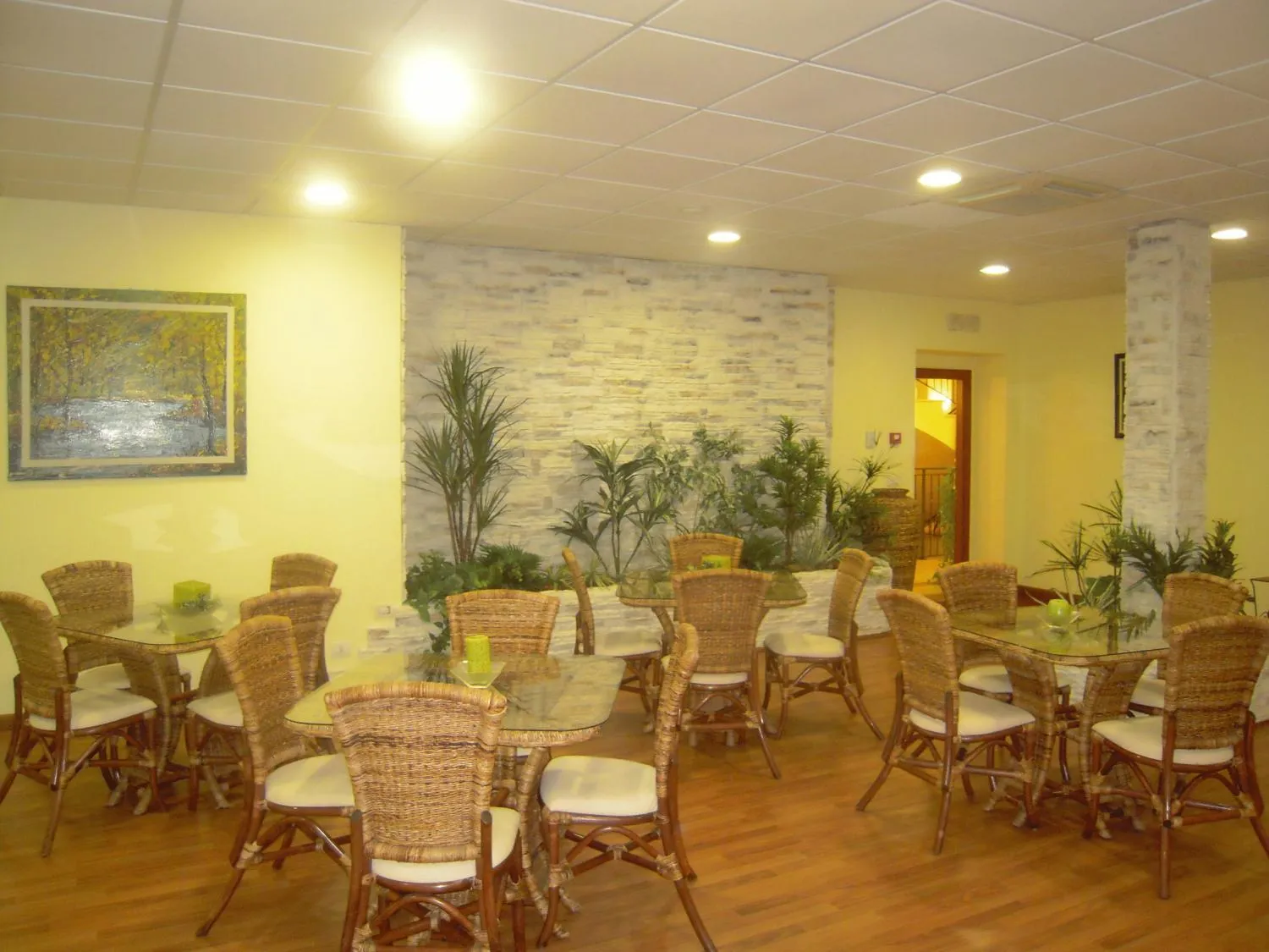 Communal lounge/ TV room in Hotel Corallo