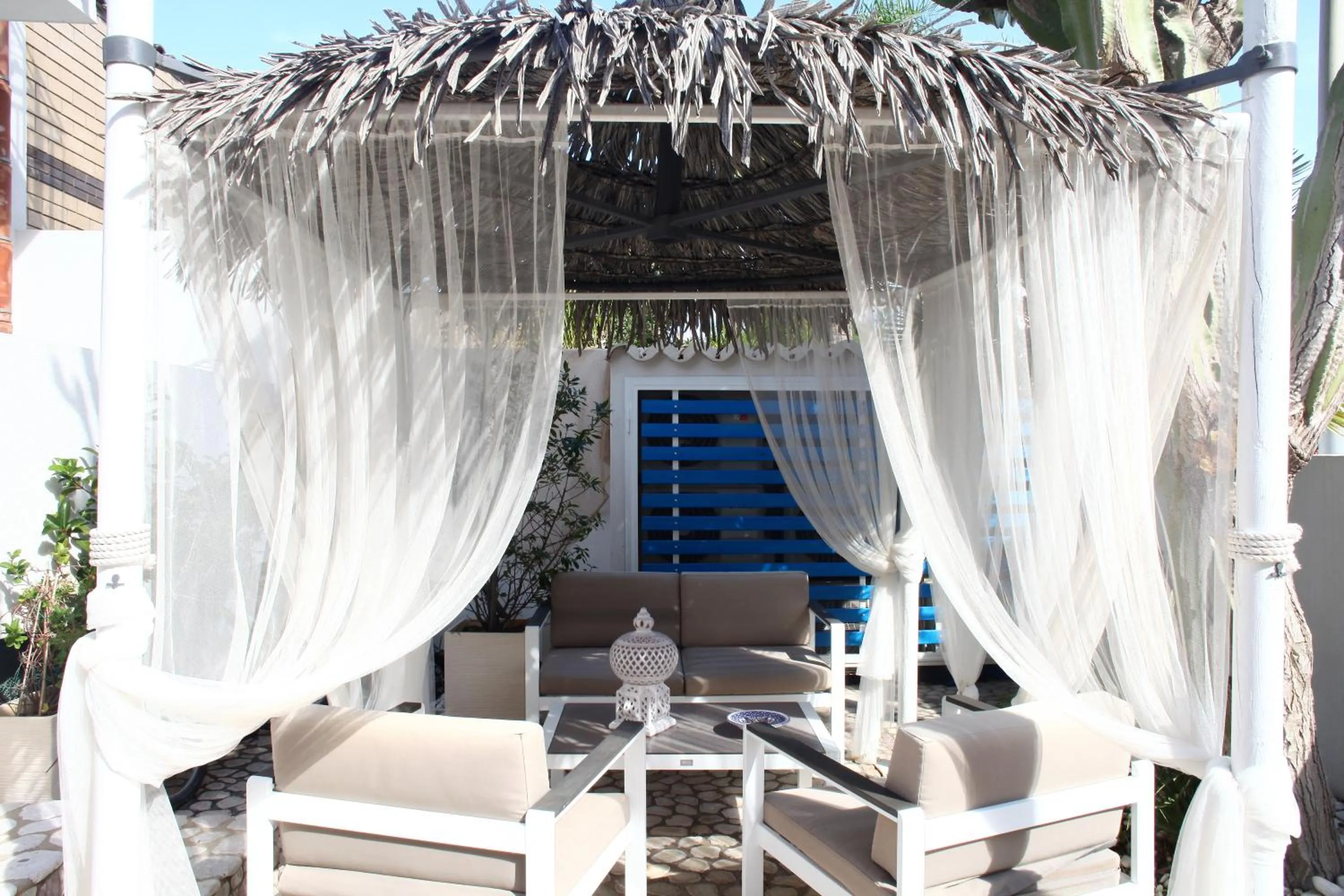 Patio in Rivazzurra Design Rooms