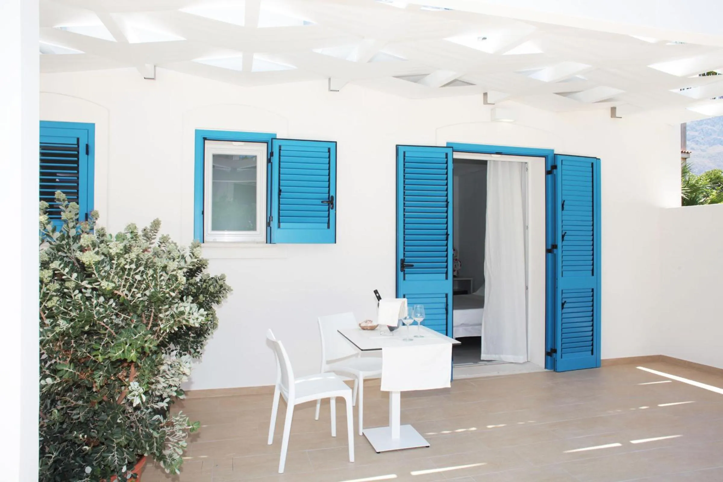 Patio in Rivazzurra Design Rooms