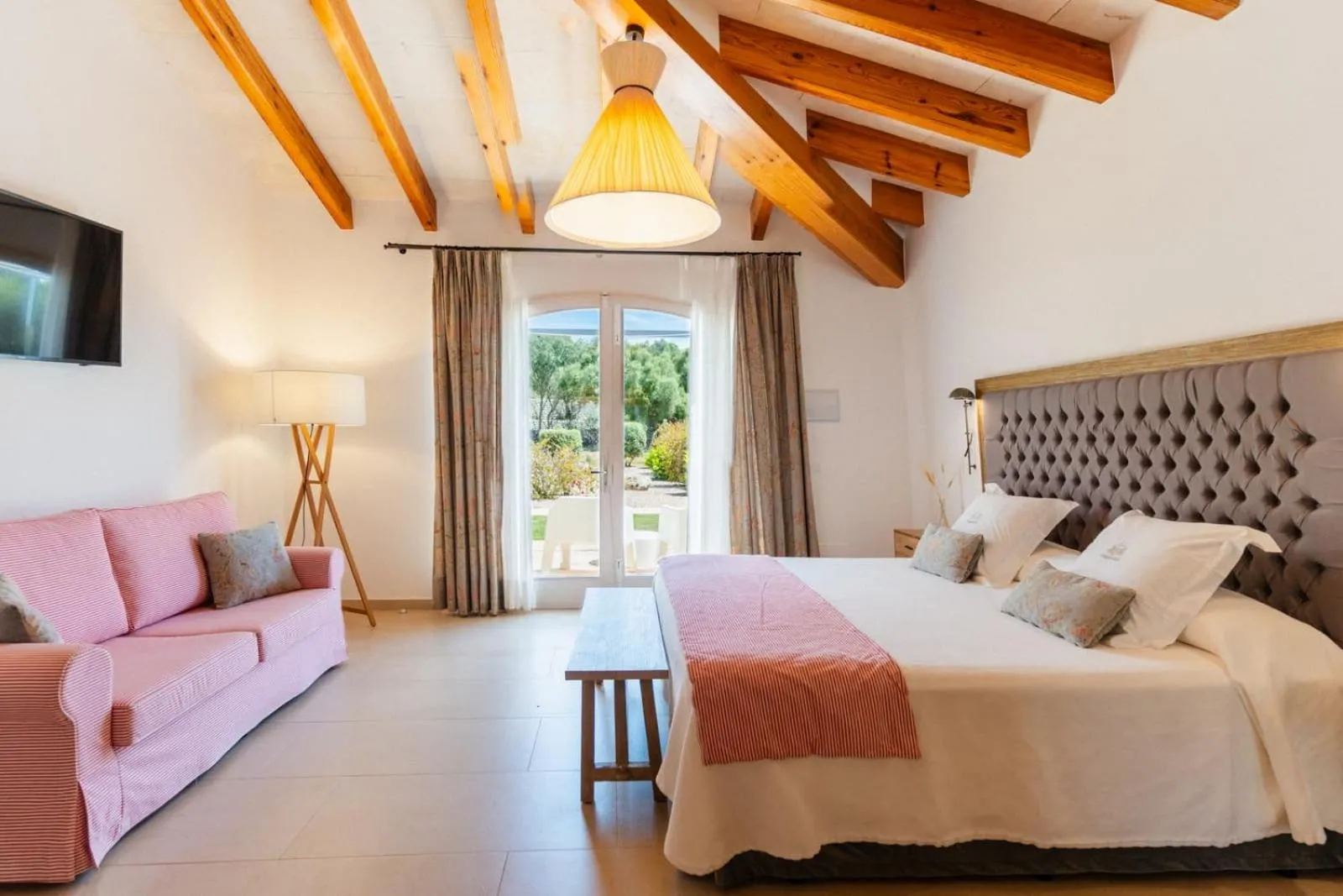 Bed in Hotel Rural Binigaus Vell