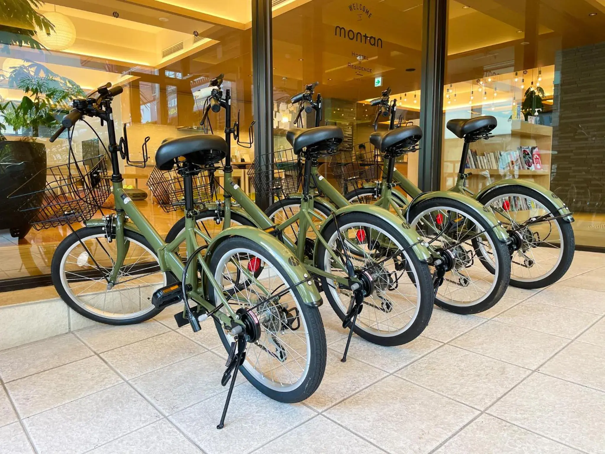 montan HAKATA montan HAKATA