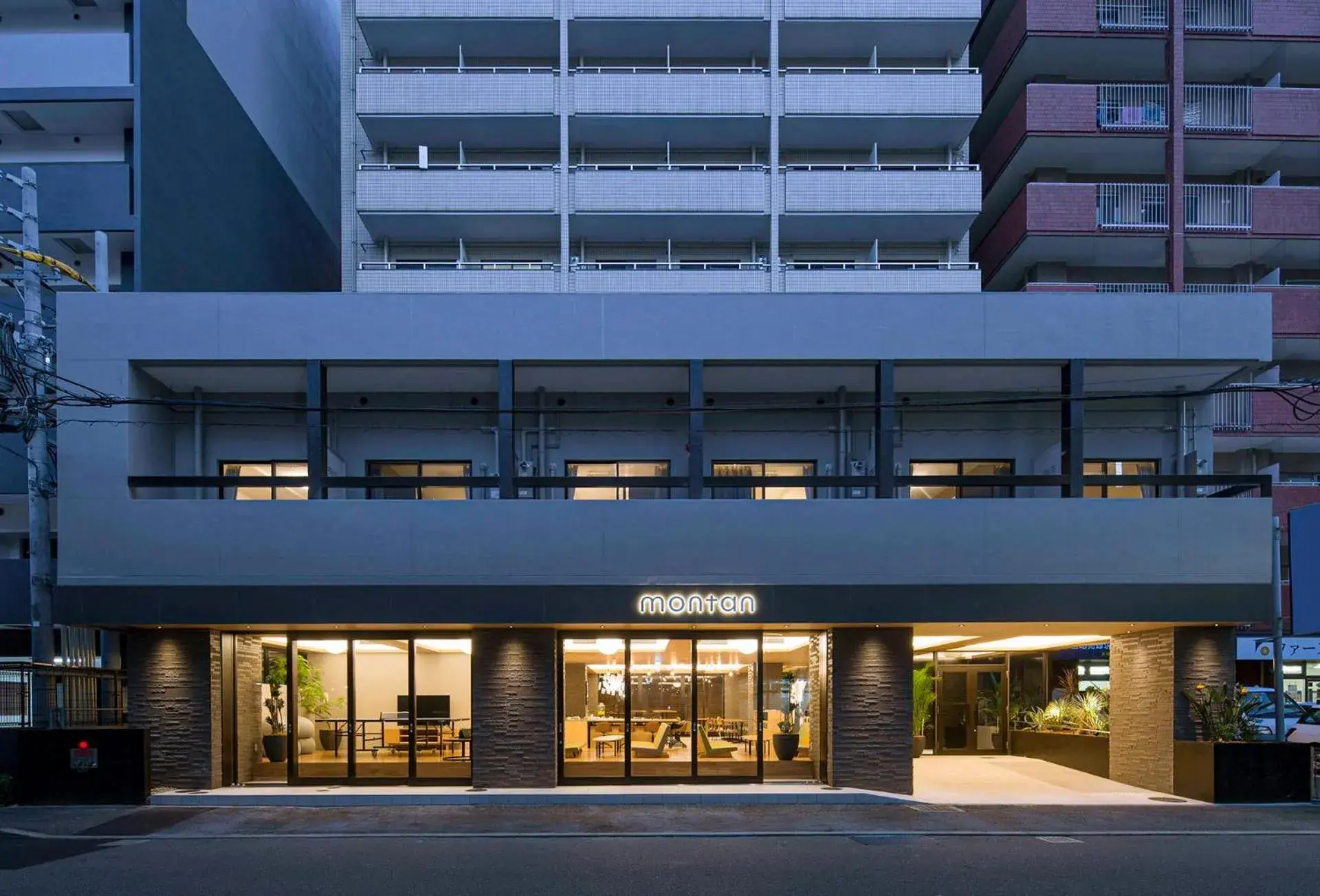 Property building in montan HAKATA Property building in montan HAKATA