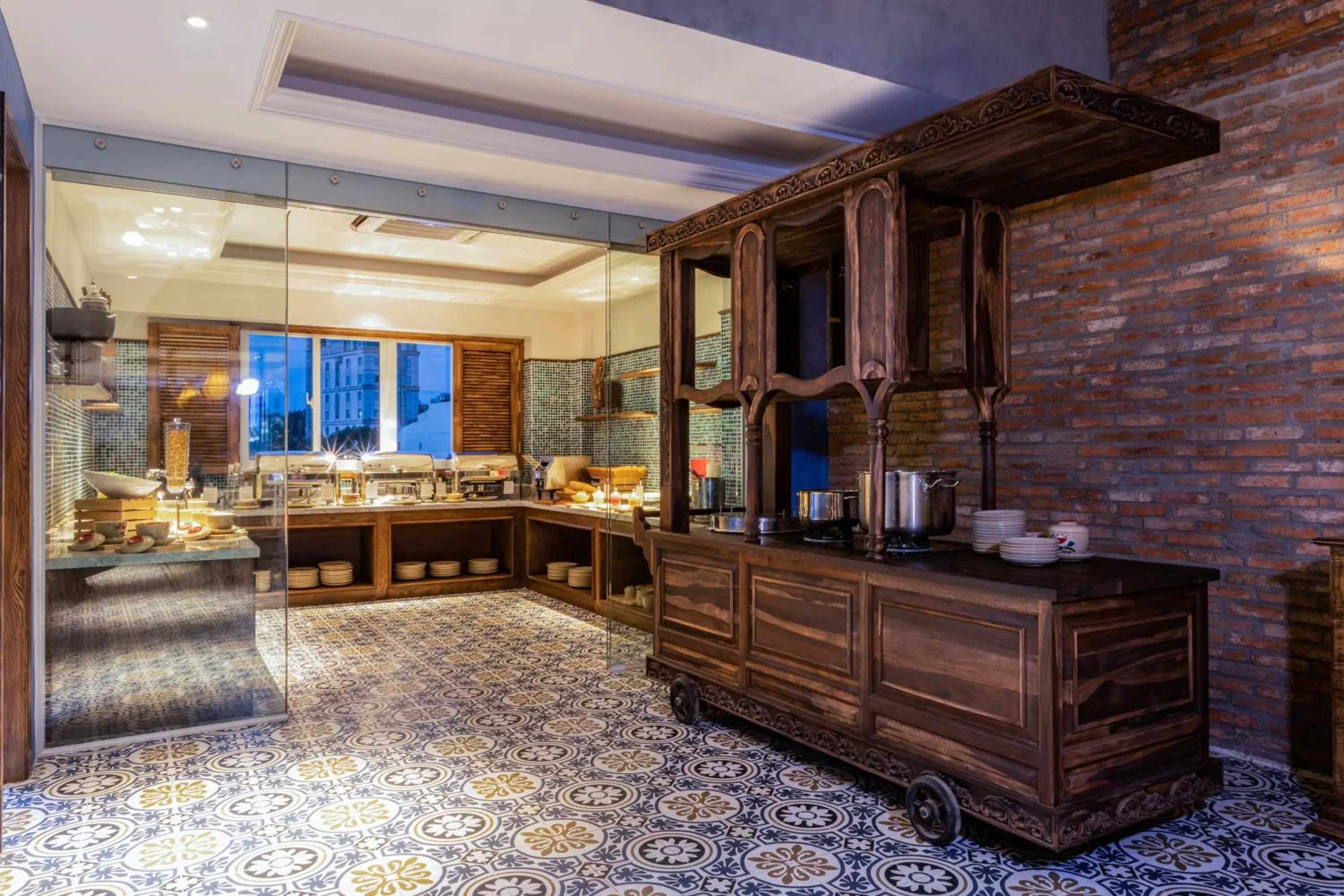 Restaurant/places to eat in Cochin Sang Hotel