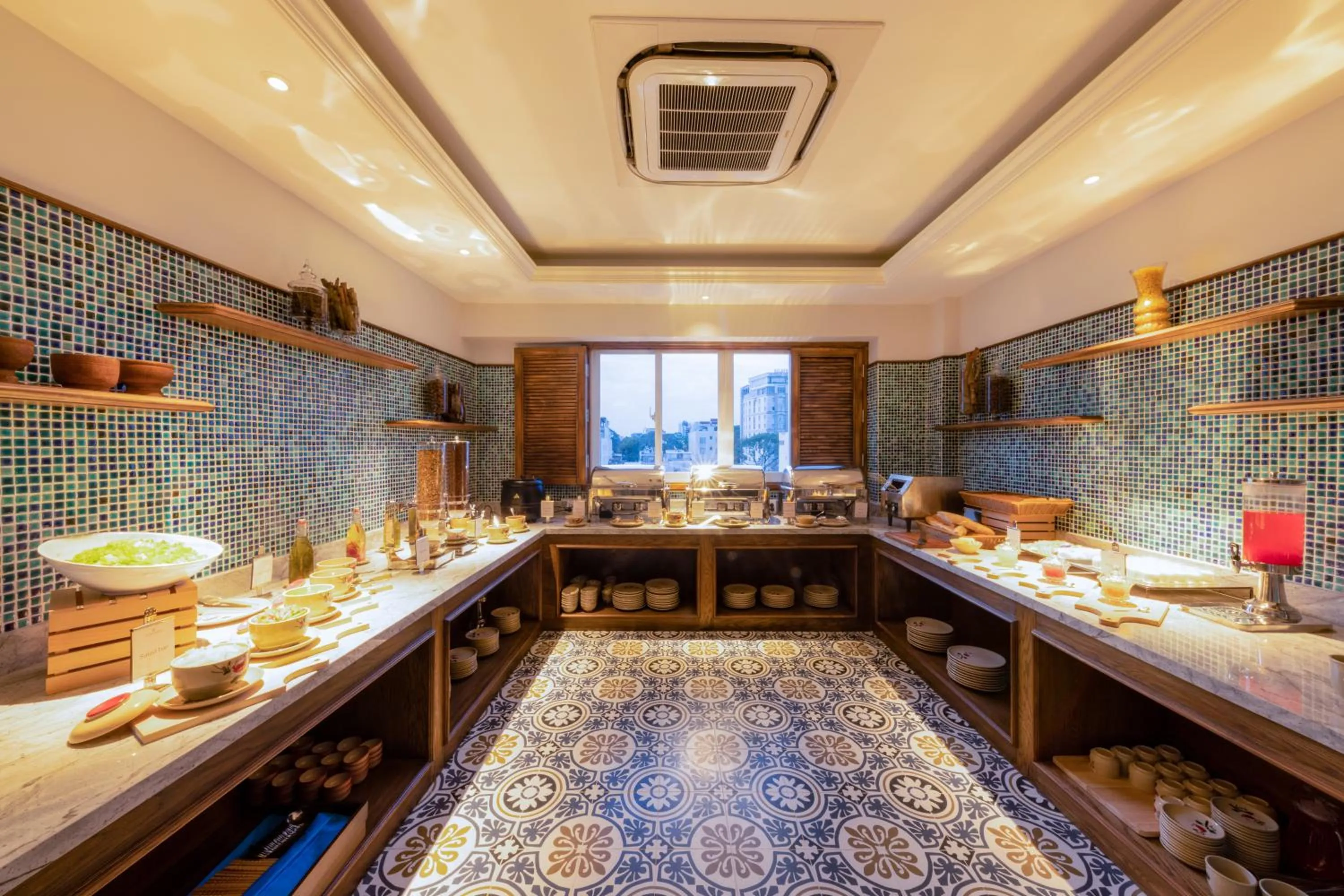 Restaurant/places to eat in Cochin Sang Hotel