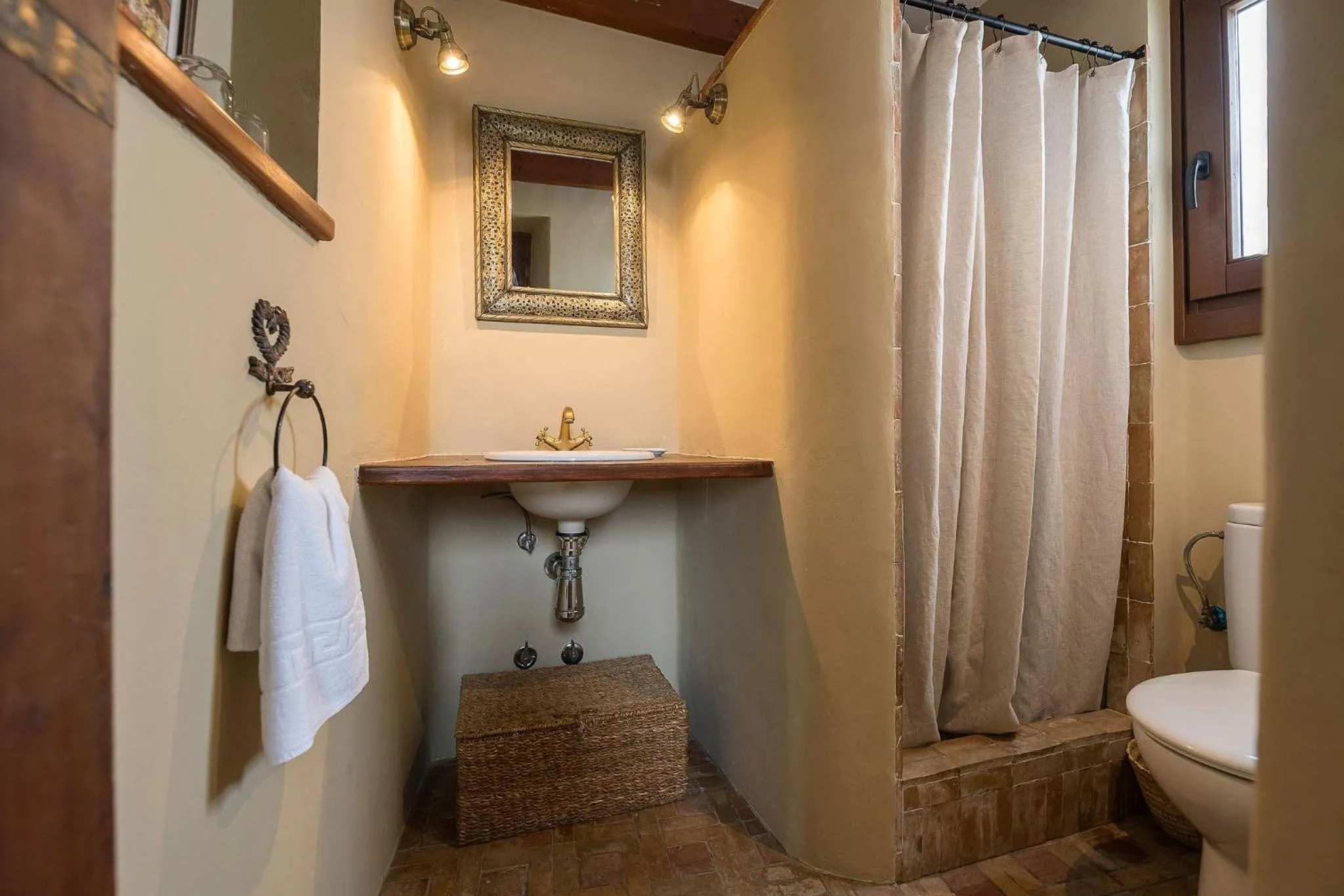 Bathroom in Hotel La Casa del Califa