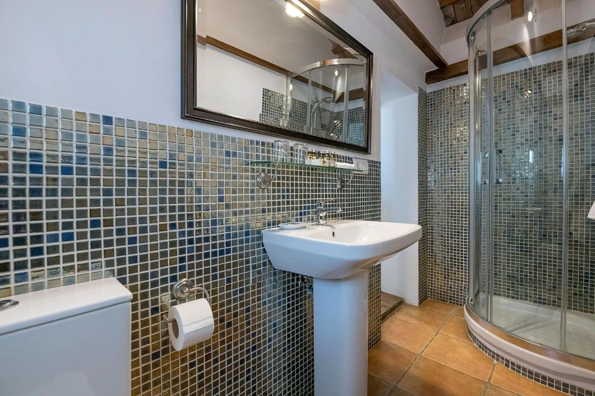 Toilet in Hotel La Casa del Califa