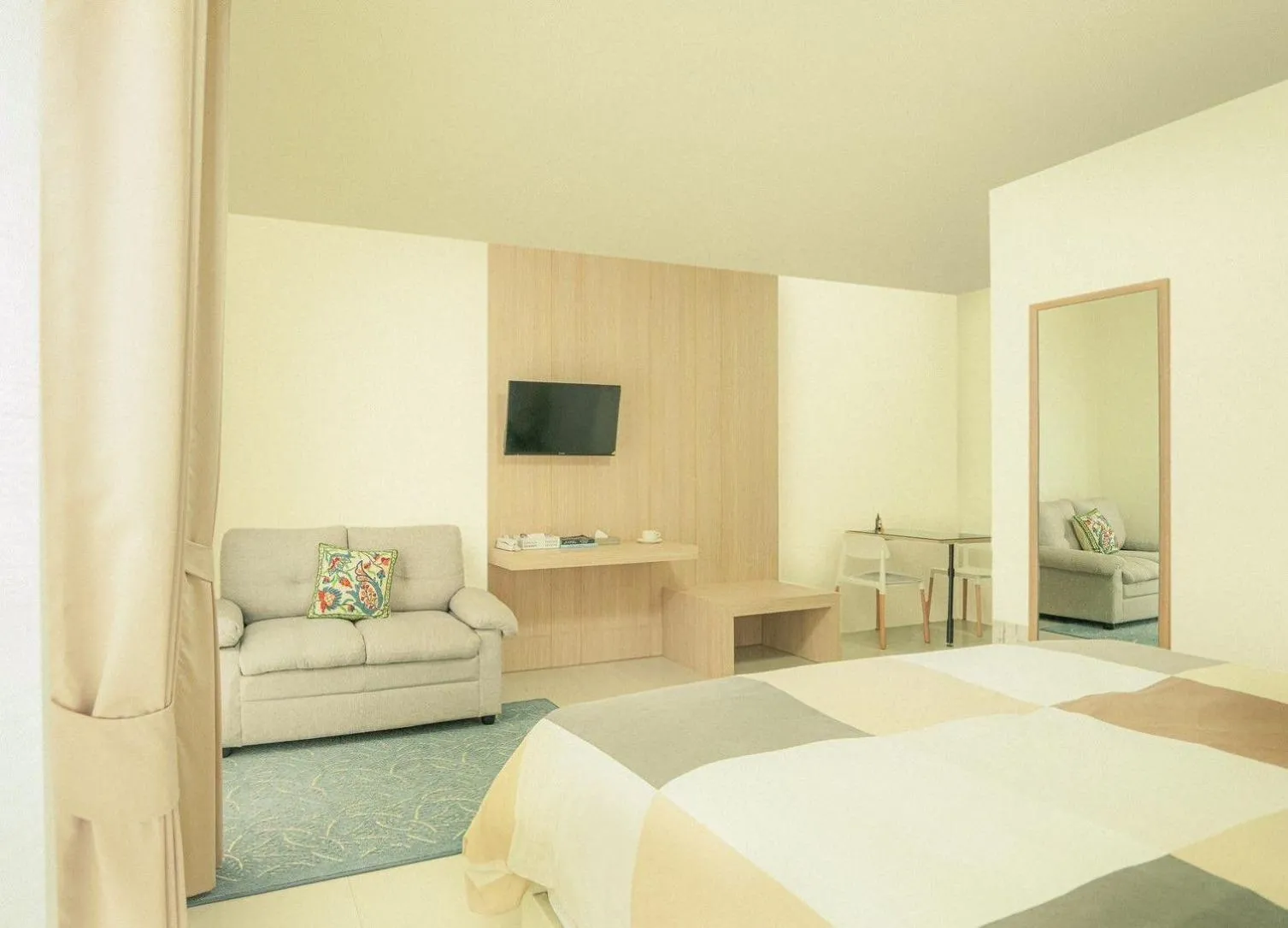 Bed in Baansuanprannok Hotel