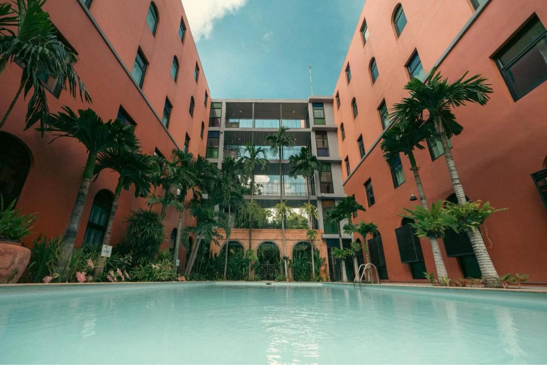 Property building in Baansuanprannok Hotel