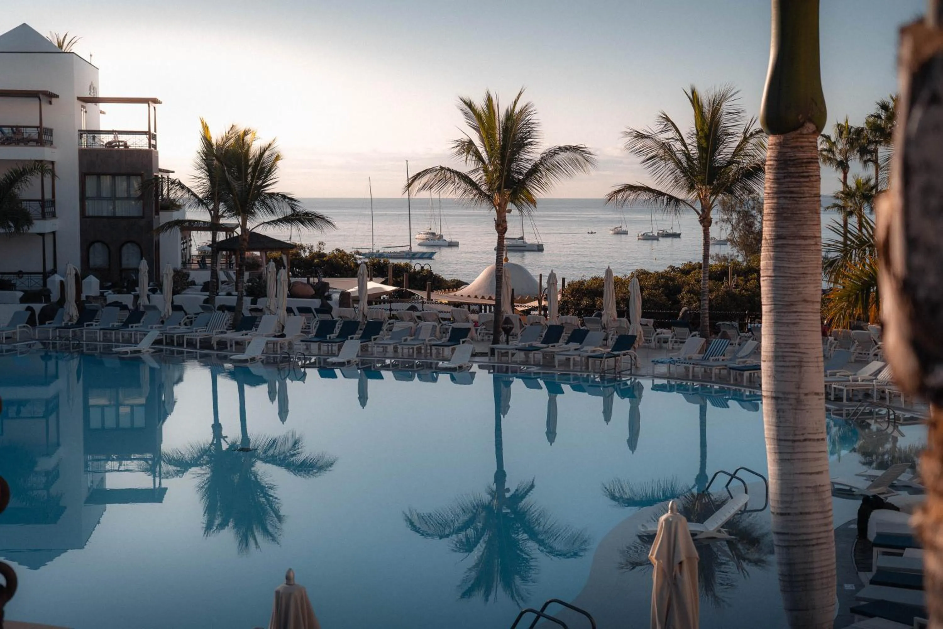 Swimming pool in Princesa Yaiza Suite Hotel Resort