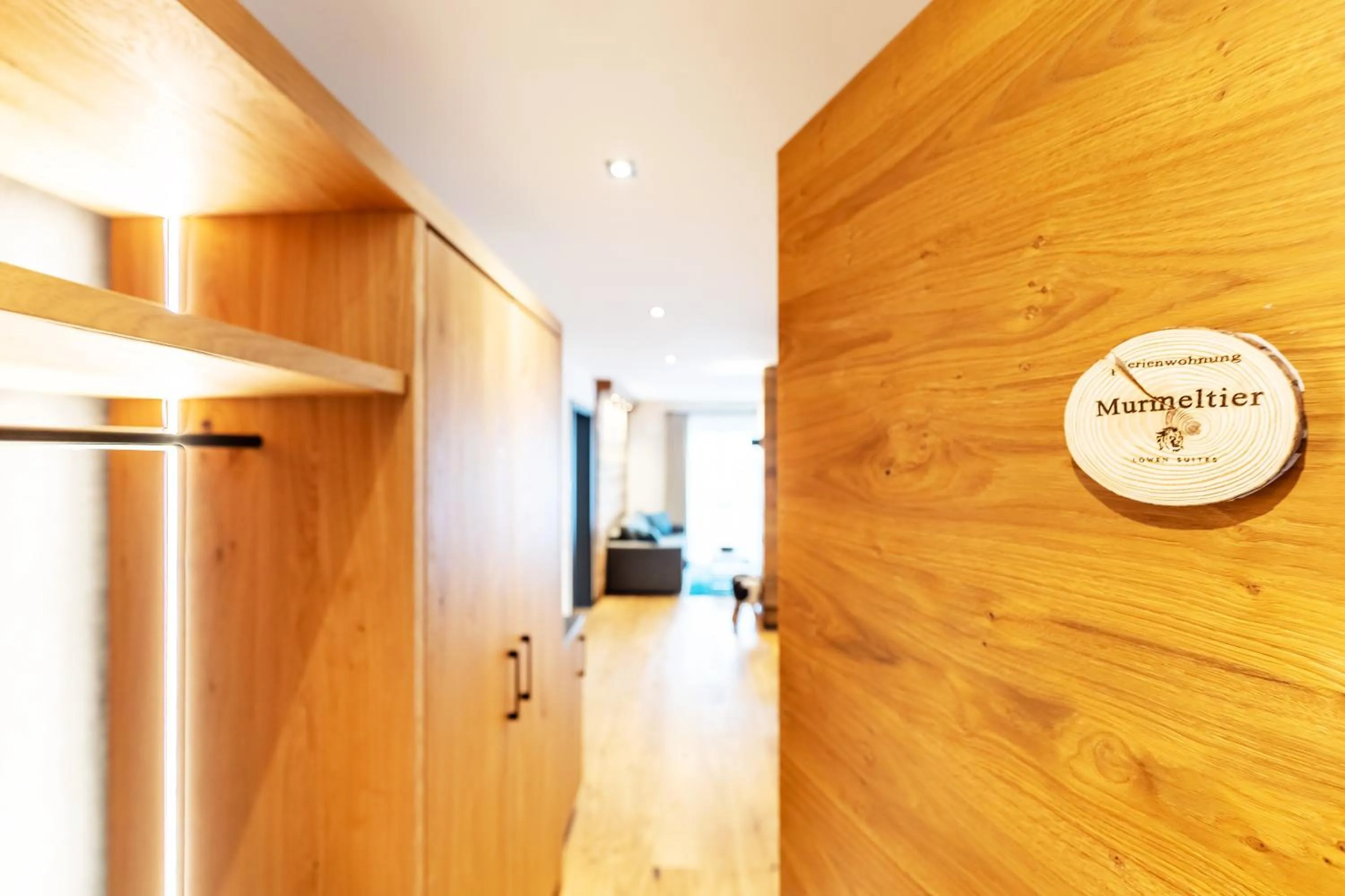 wardrobe in Hotel Bayerischer Hof