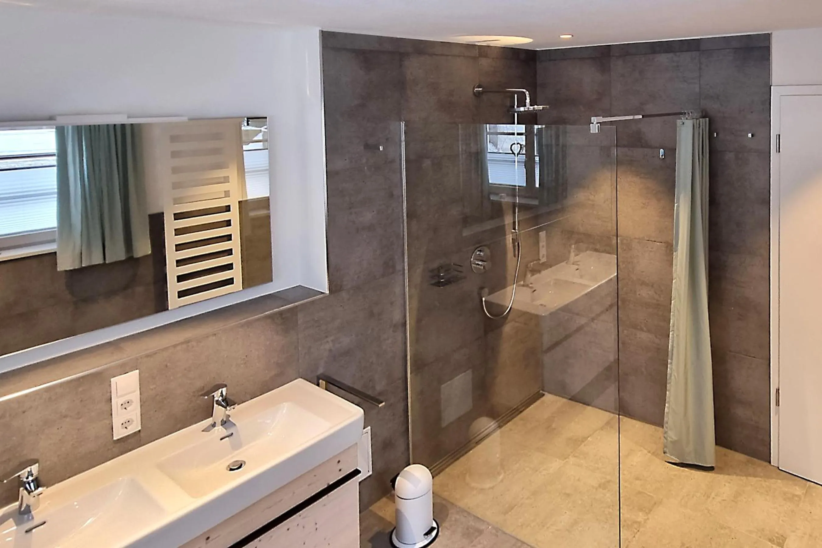 Bathroom in Hotel Bayerischer Hof