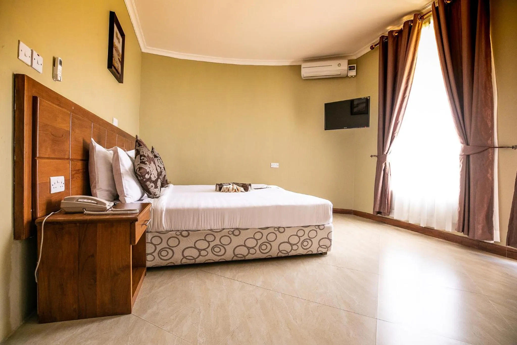 Bedroom, Bed in Masailand Safari Lodge