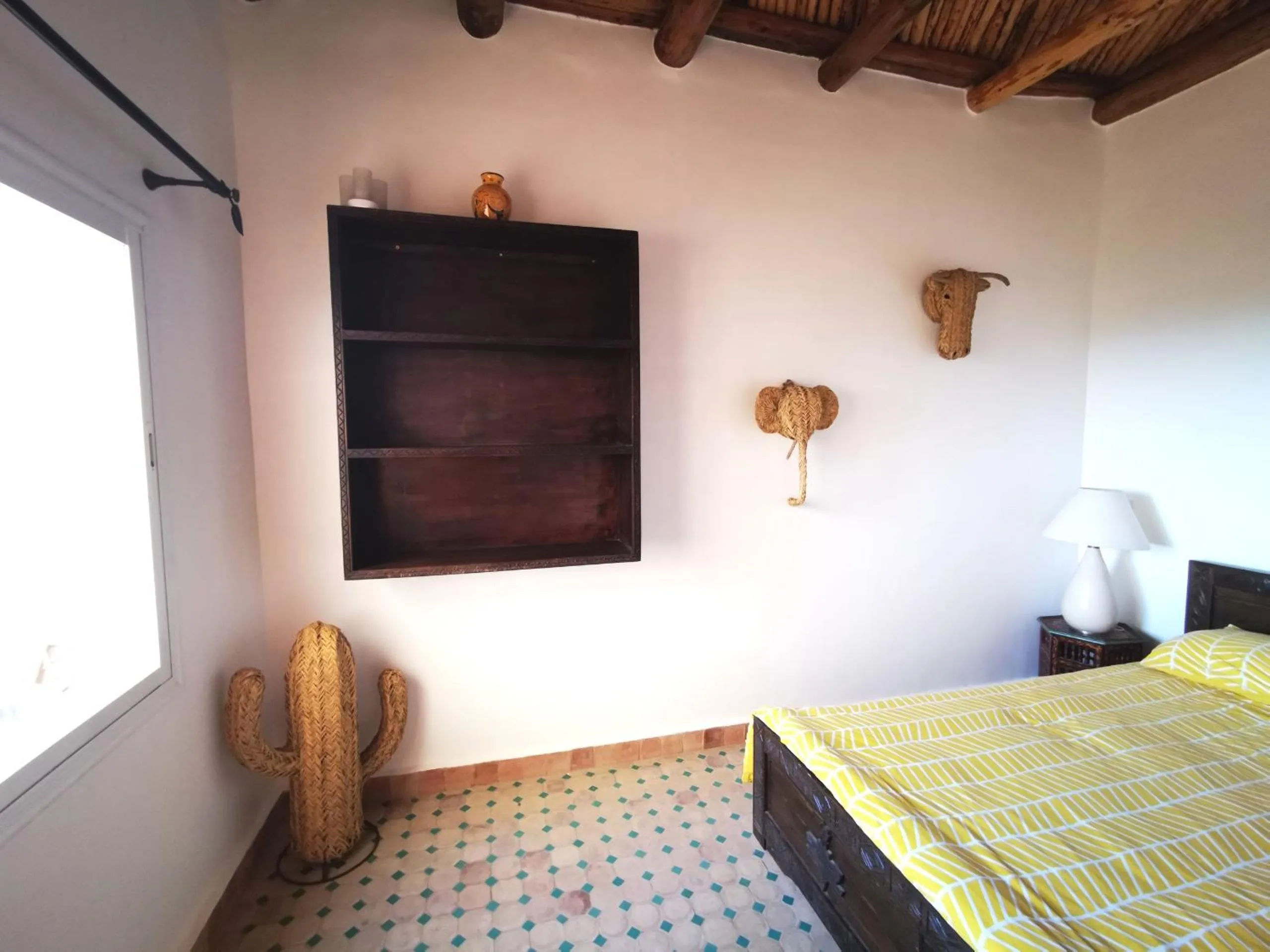 Photo of the whole room, Bed in Travel Surf Morocco