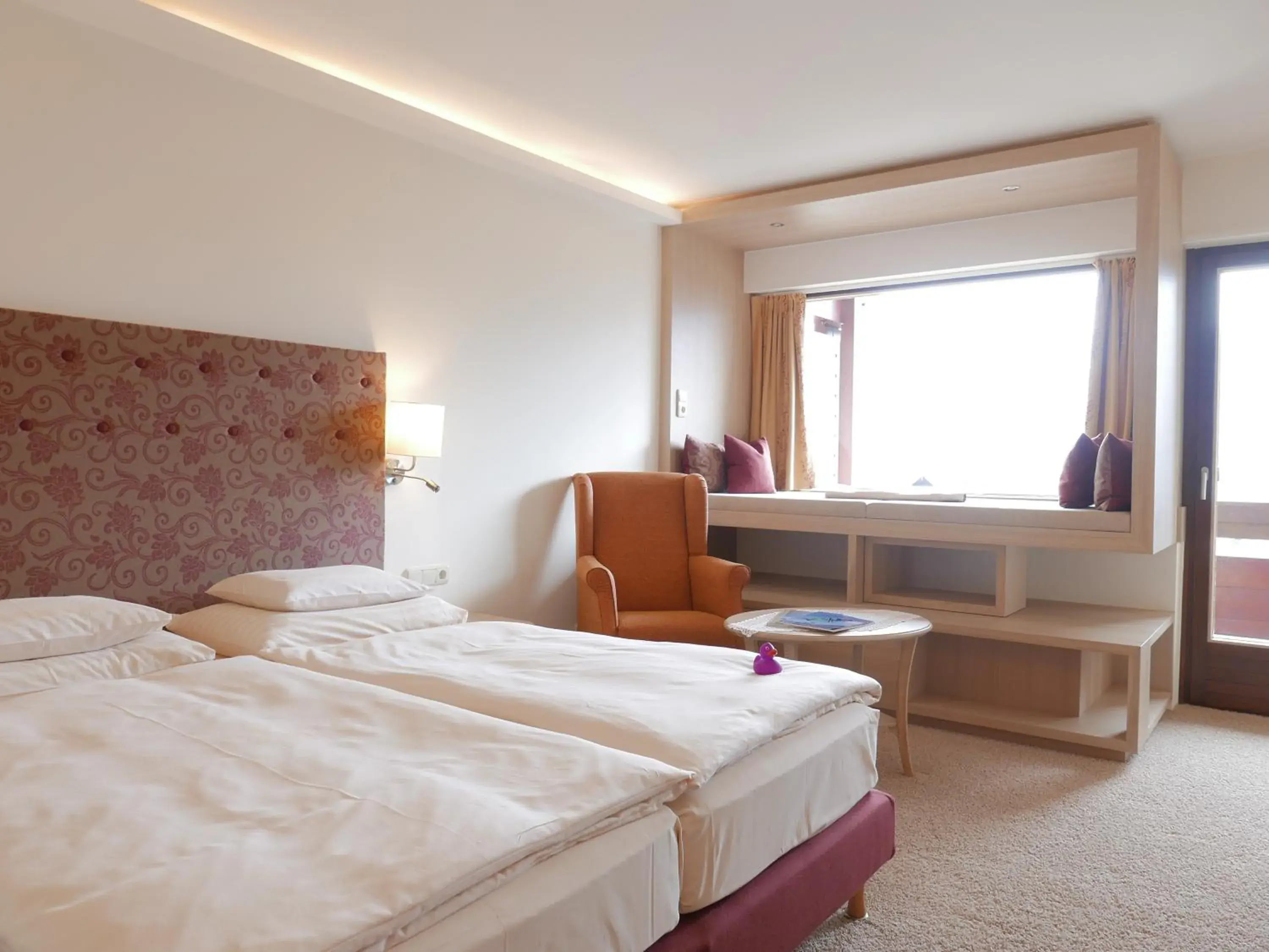 Bed in ALPIN- Das Sporthotel, SUMMERCARD included May - September Bed in ALPIN- Das Sporthotel, SUMMERCARD included May - September