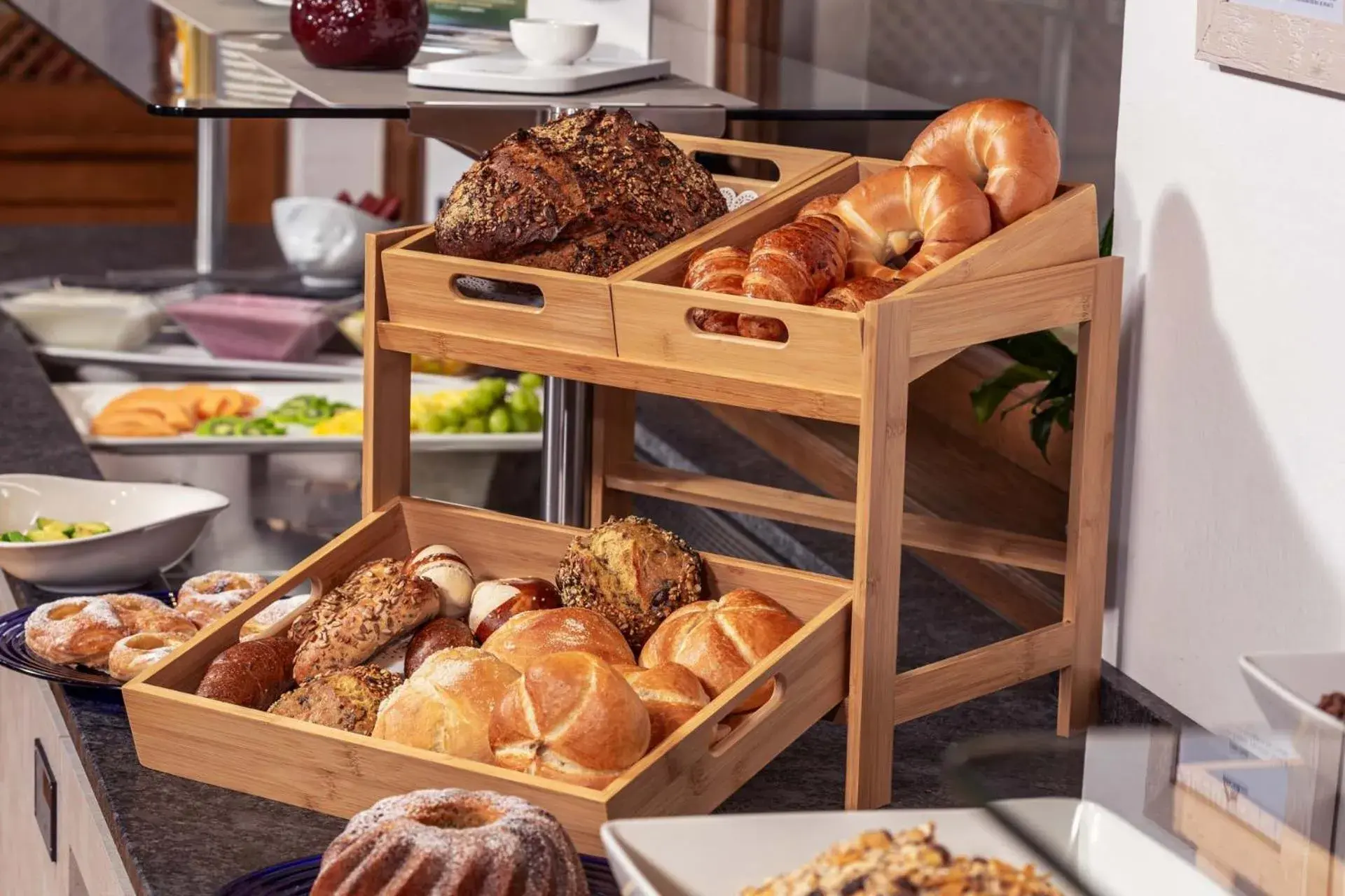 Breakfast in ALPIN- Das Sporthotel, SUMMERCARD included May - September Breakfast in ALPIN- Das Sporthotel, SUMMERCARD included May - September