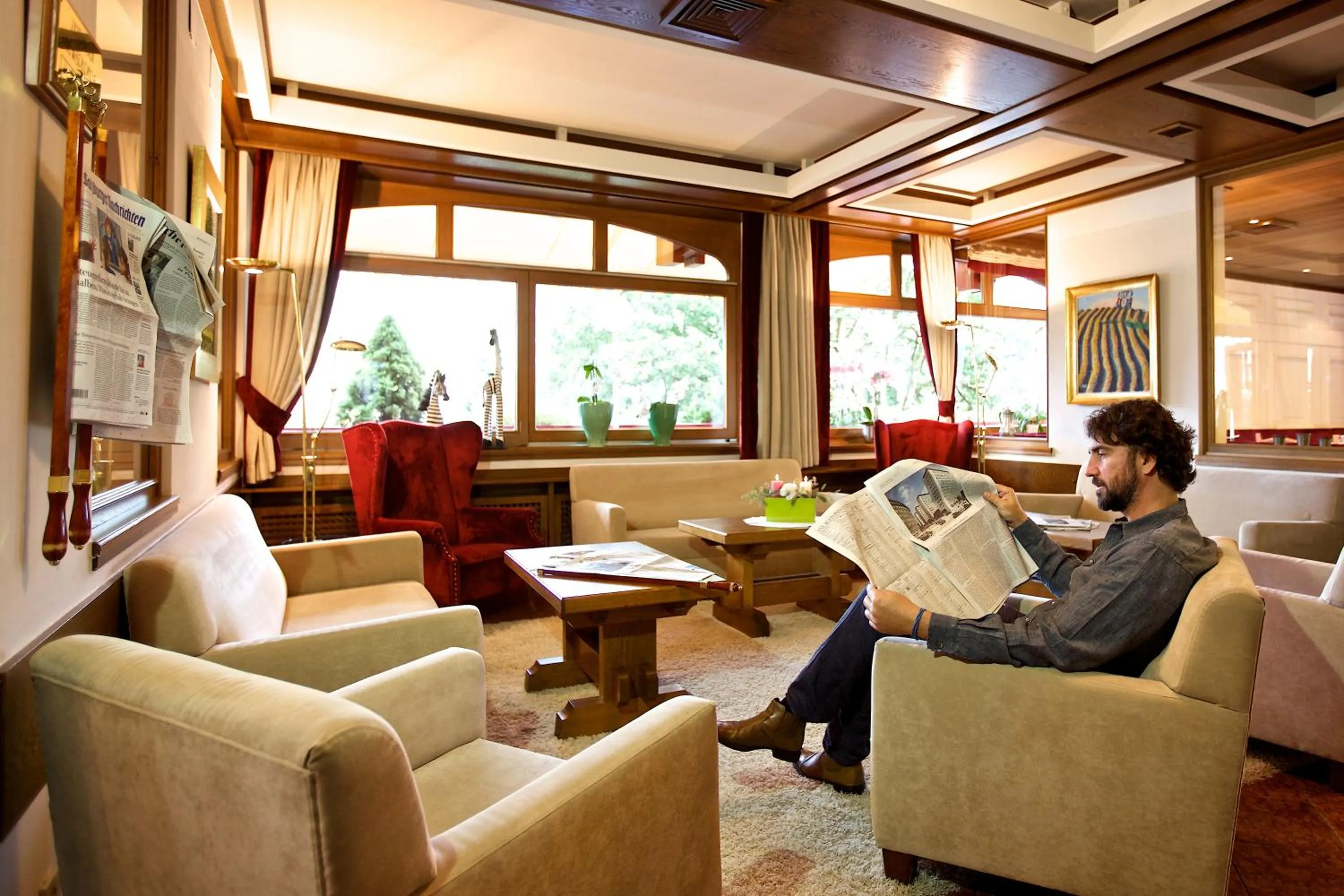 Lounge or bar in ALPIN- Das Sporthotel - SKI IN SKI OUT cityXpress, SUMMERCARD INCLUDED