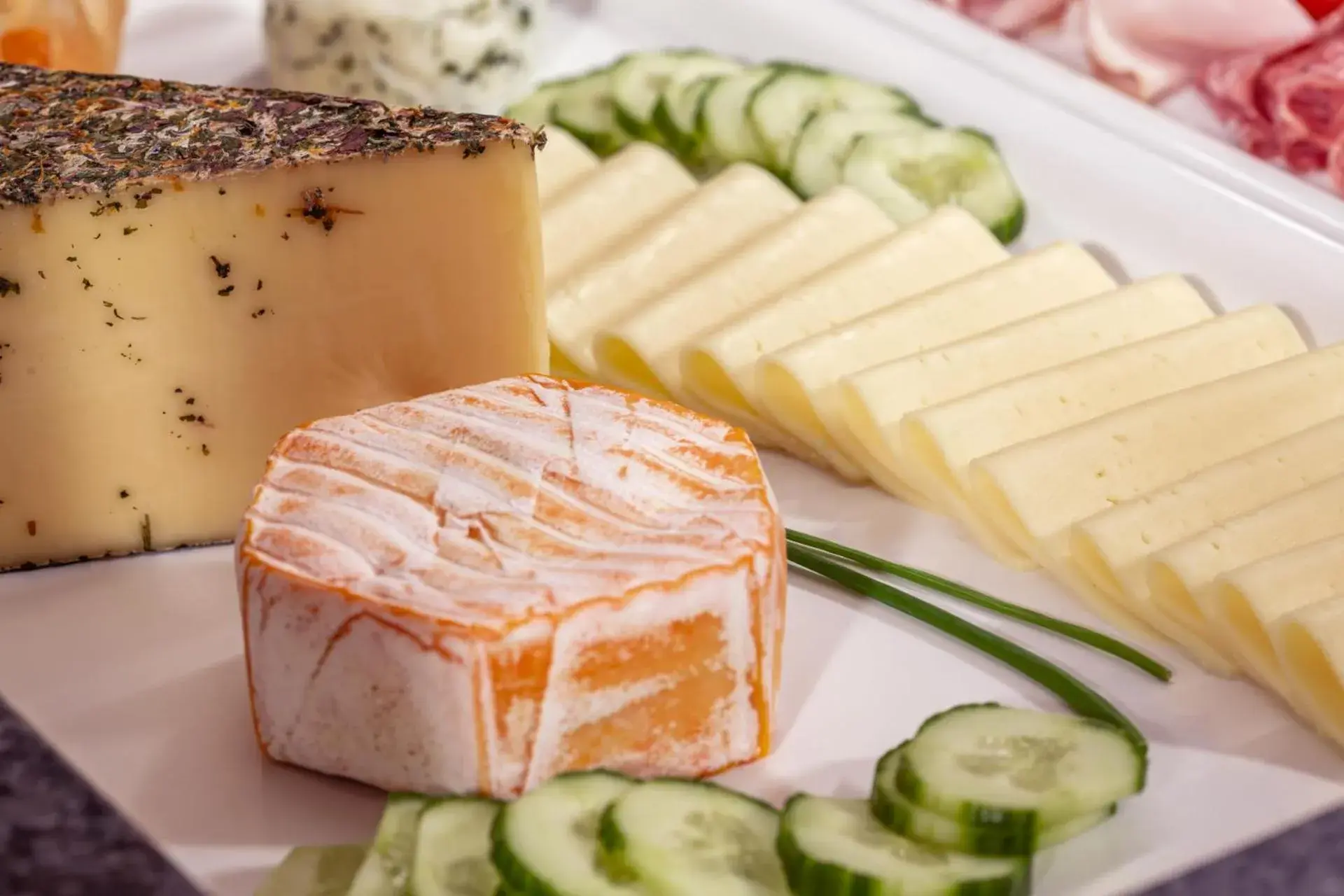 Breakfast in ALPIN- Das Sporthotel, SUMMERCARD included May - September Breakfast in ALPIN- Das Sporthotel, SUMMERCARD included May - September