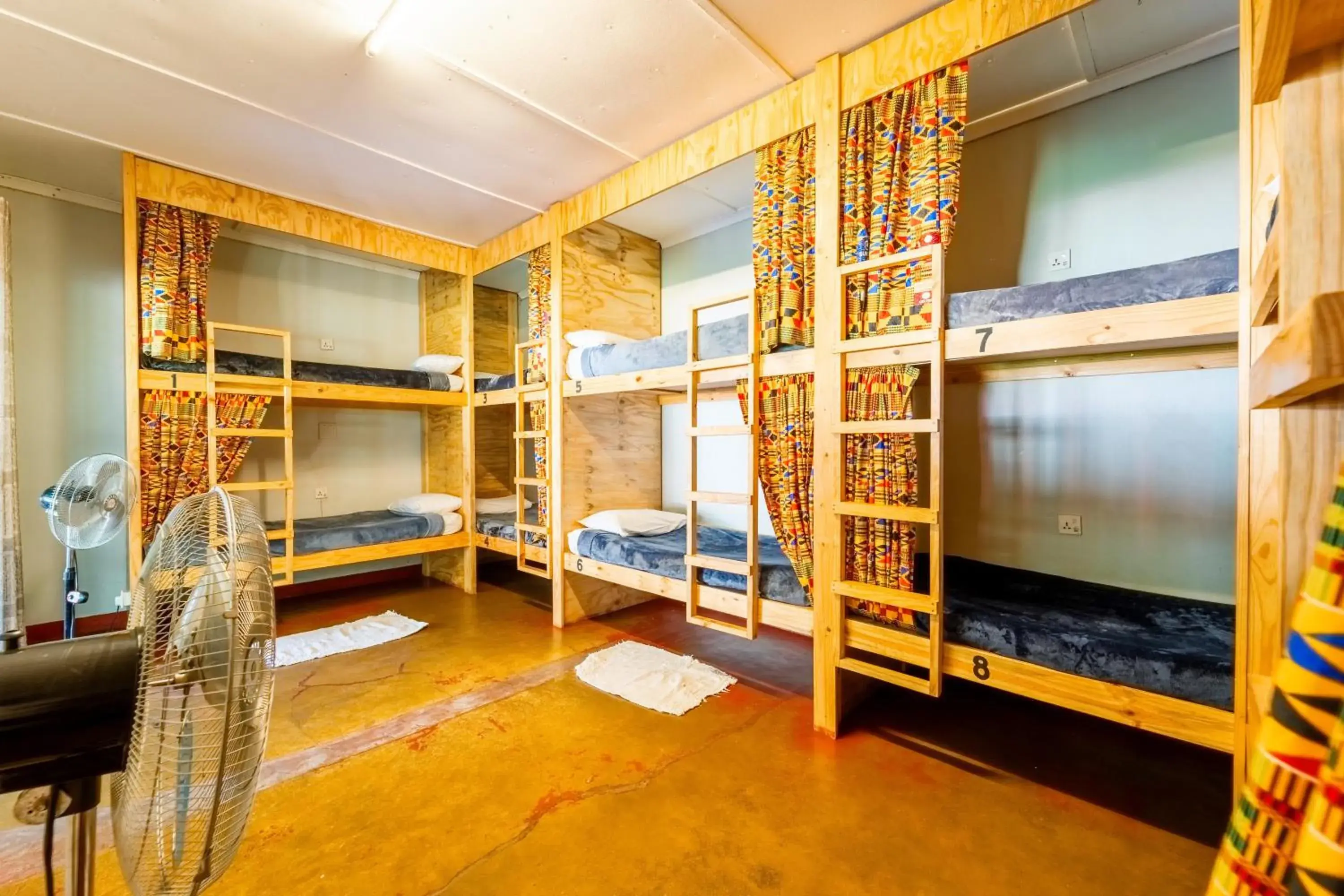 Bed in 6-Bed Mixed Dormitory Room in Shoestrings Backpackers Lodge Vic Falls Bed in 6-Bed Mixed Dormitory Room in Shoestrings Backpackers Lodge Vic Falls