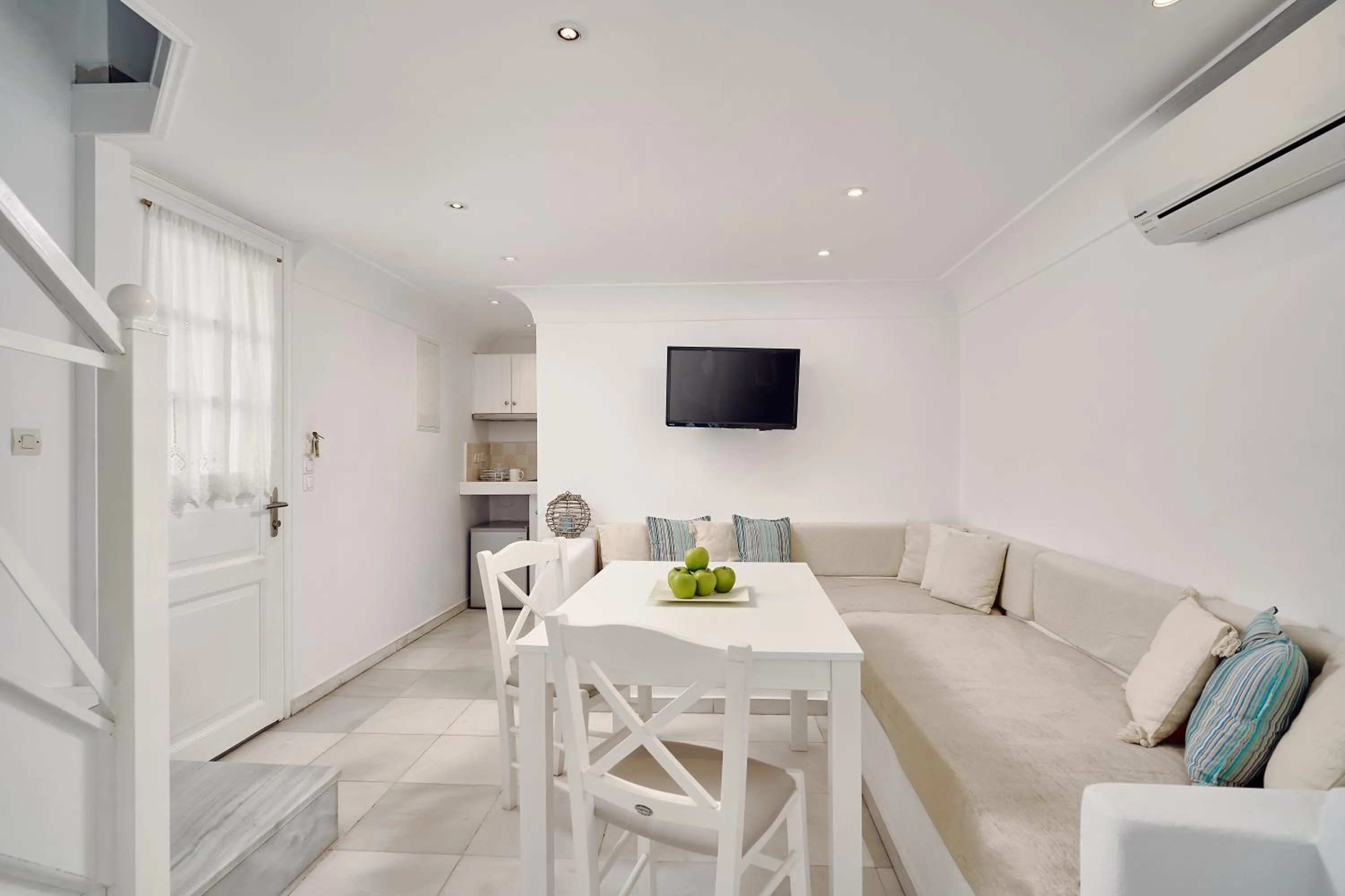 TV and multimedia in Merovigliosso