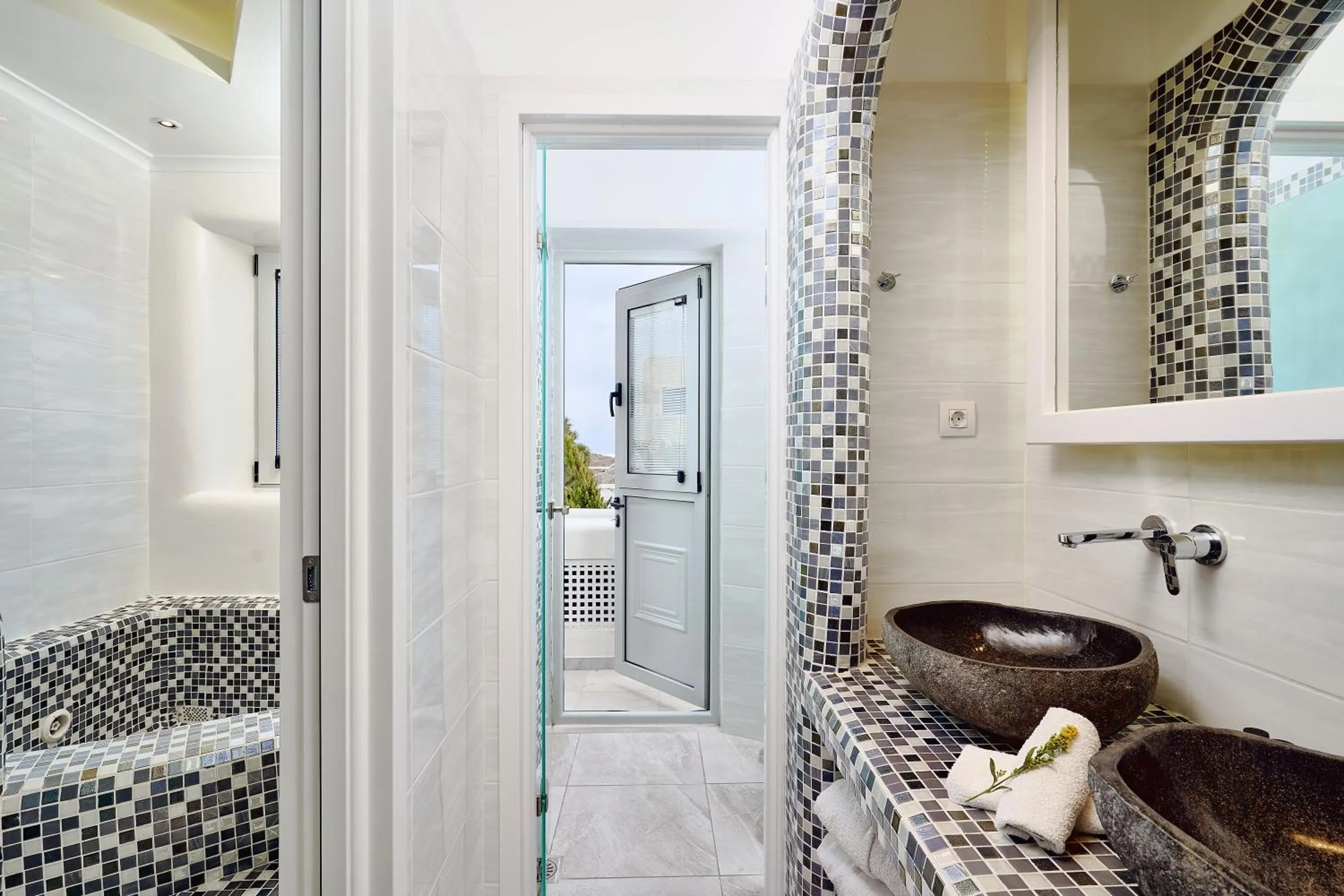 Bathroom in Merovigliosso