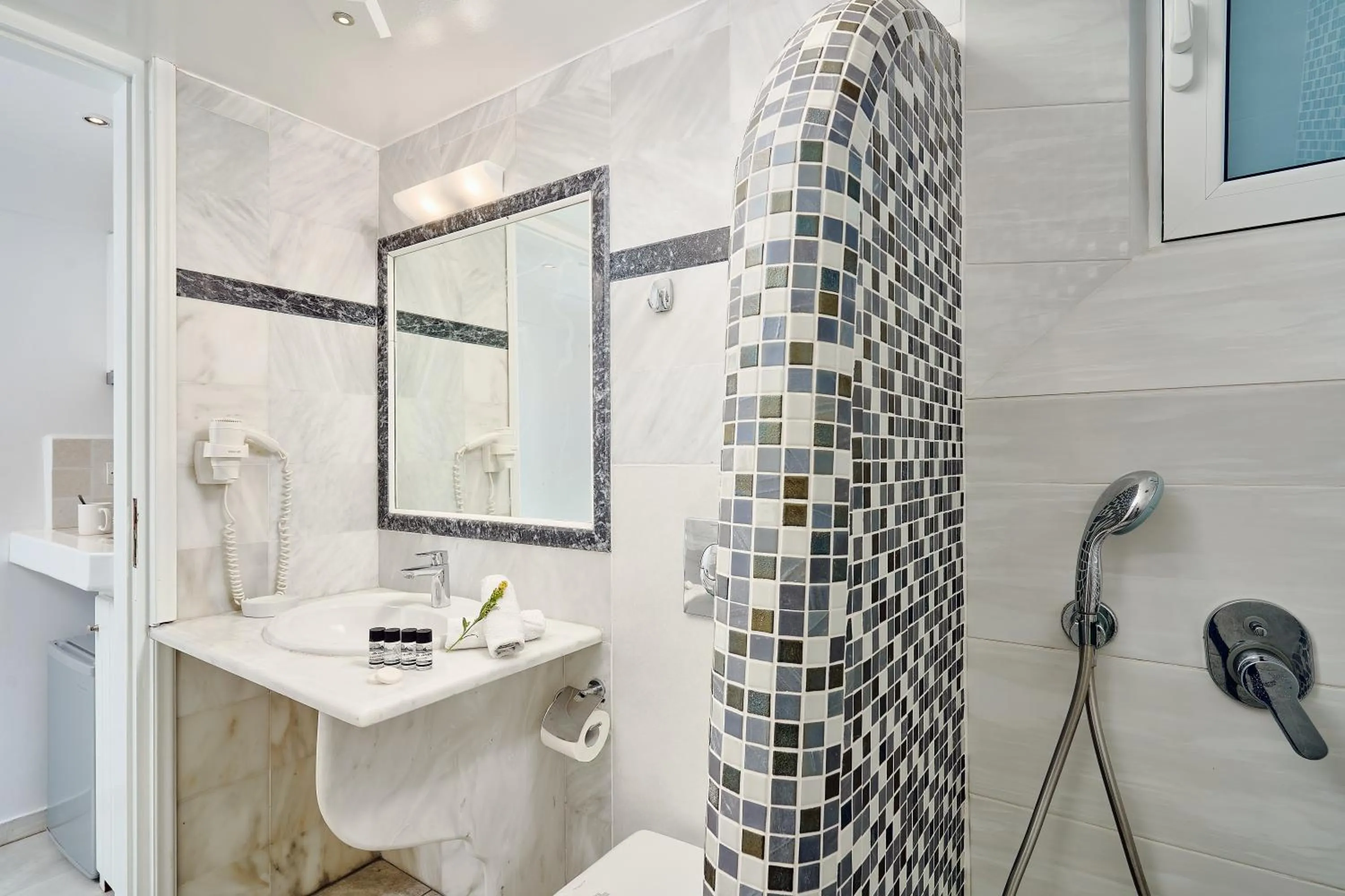 Bathroom in Merovigliosso