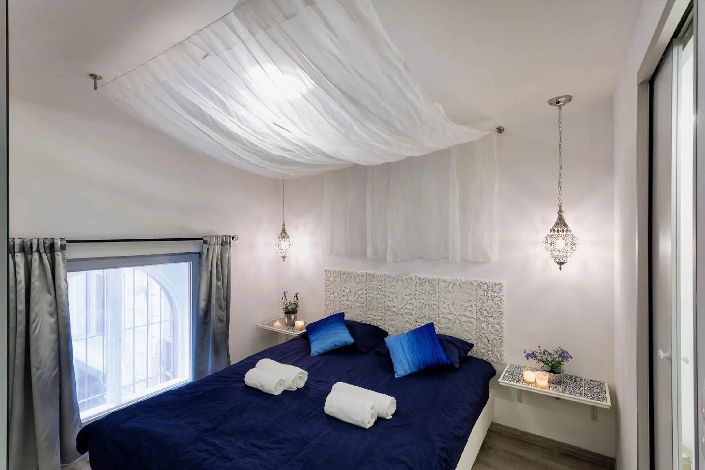 Bedroom, Bed in Suites 13 Budapest