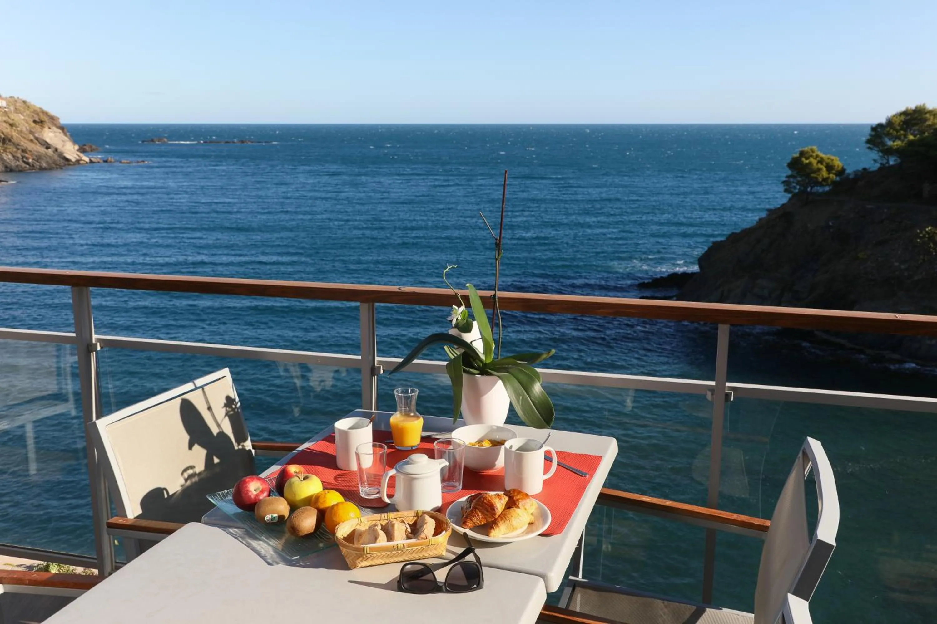 Balcony/Terrace in Hotel La Vigie - Face à la mer