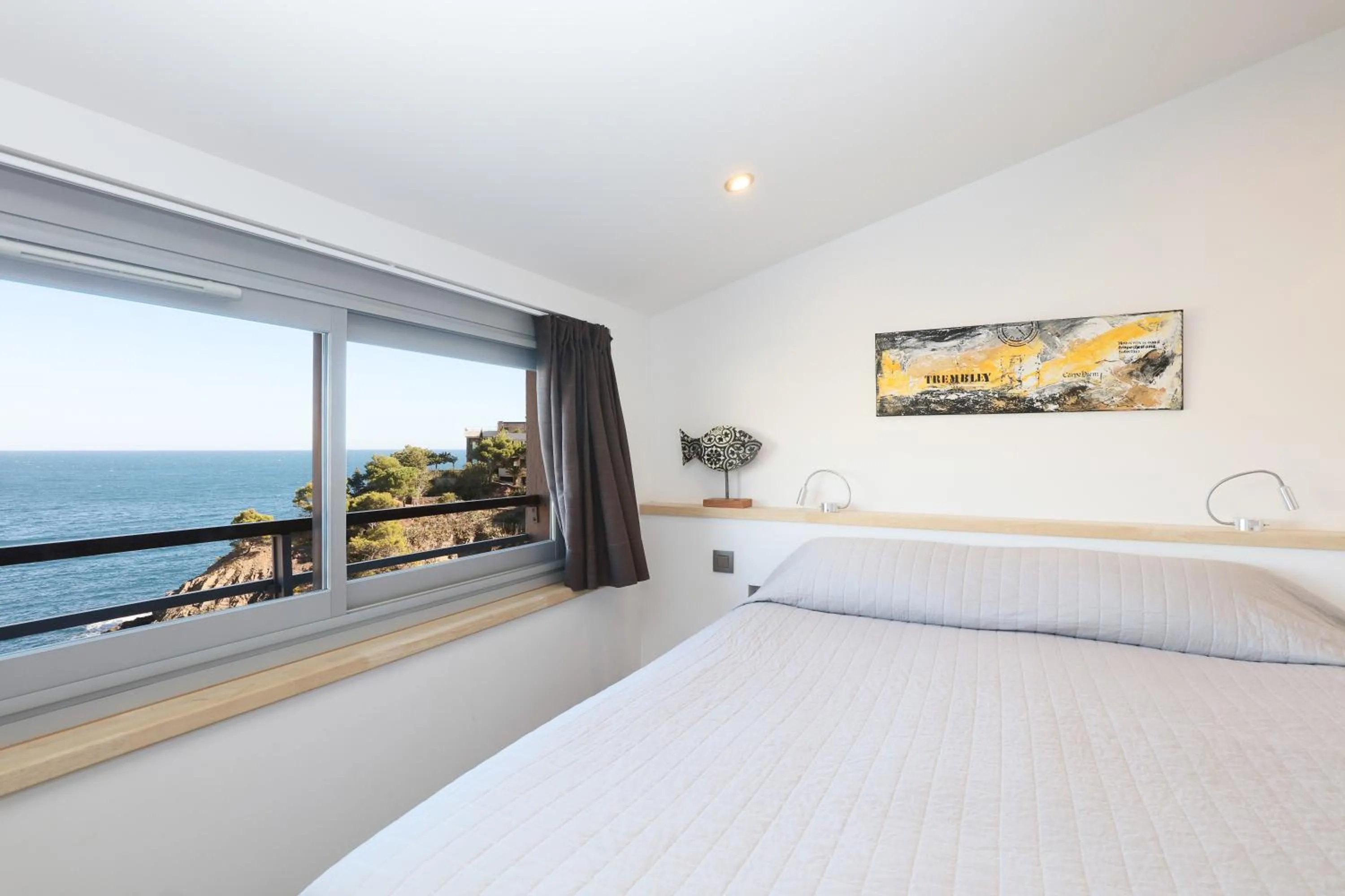 Photo of the whole room, Bed in Hotel La Vigie - Face à la mer