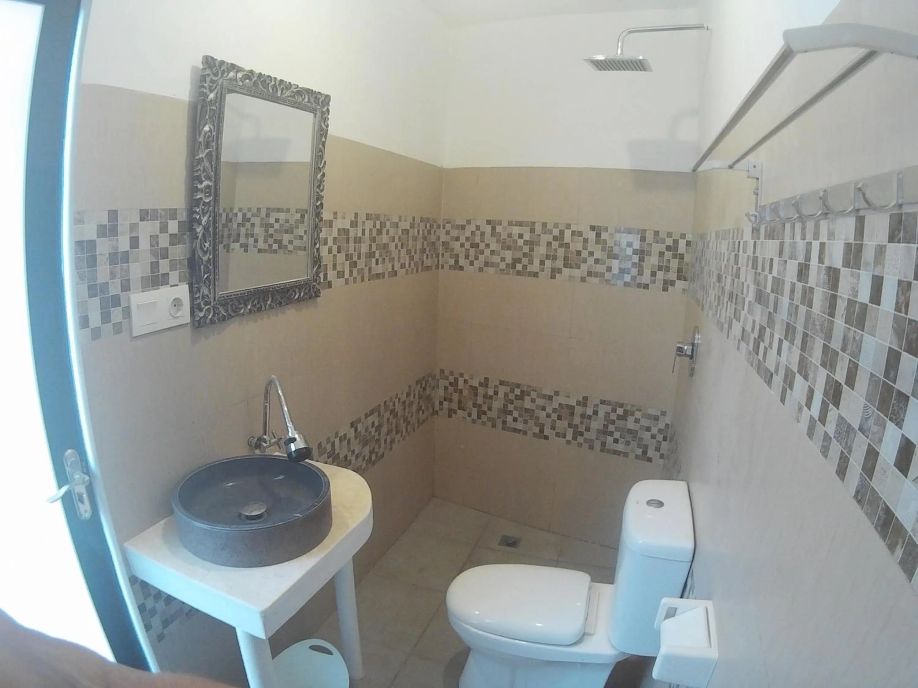 Bathroom in Canggu Pinpoint Rooms