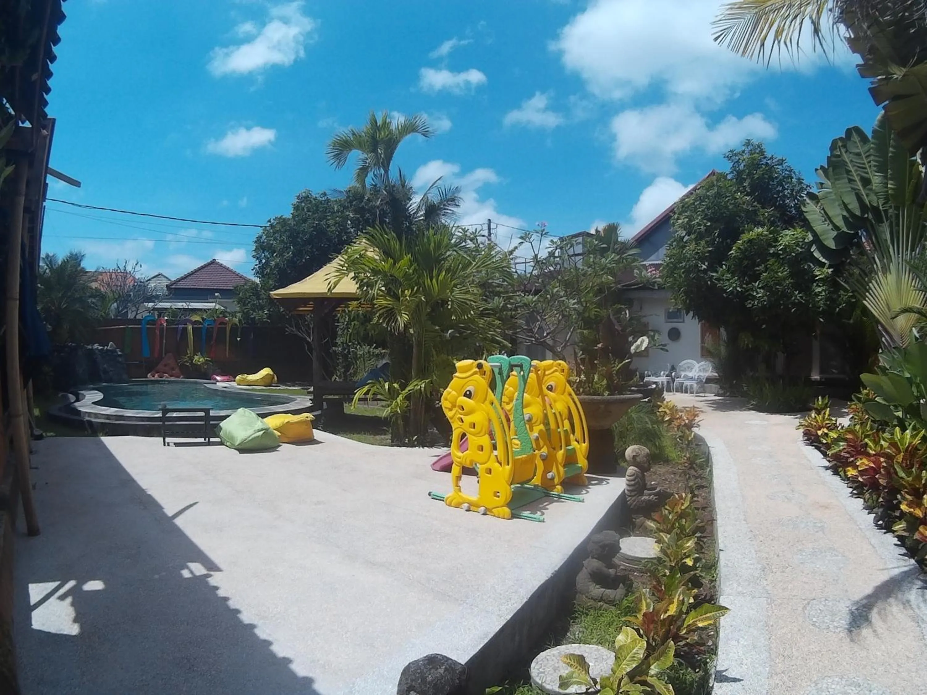 Pool view in Canggu Pinpoint Rooms