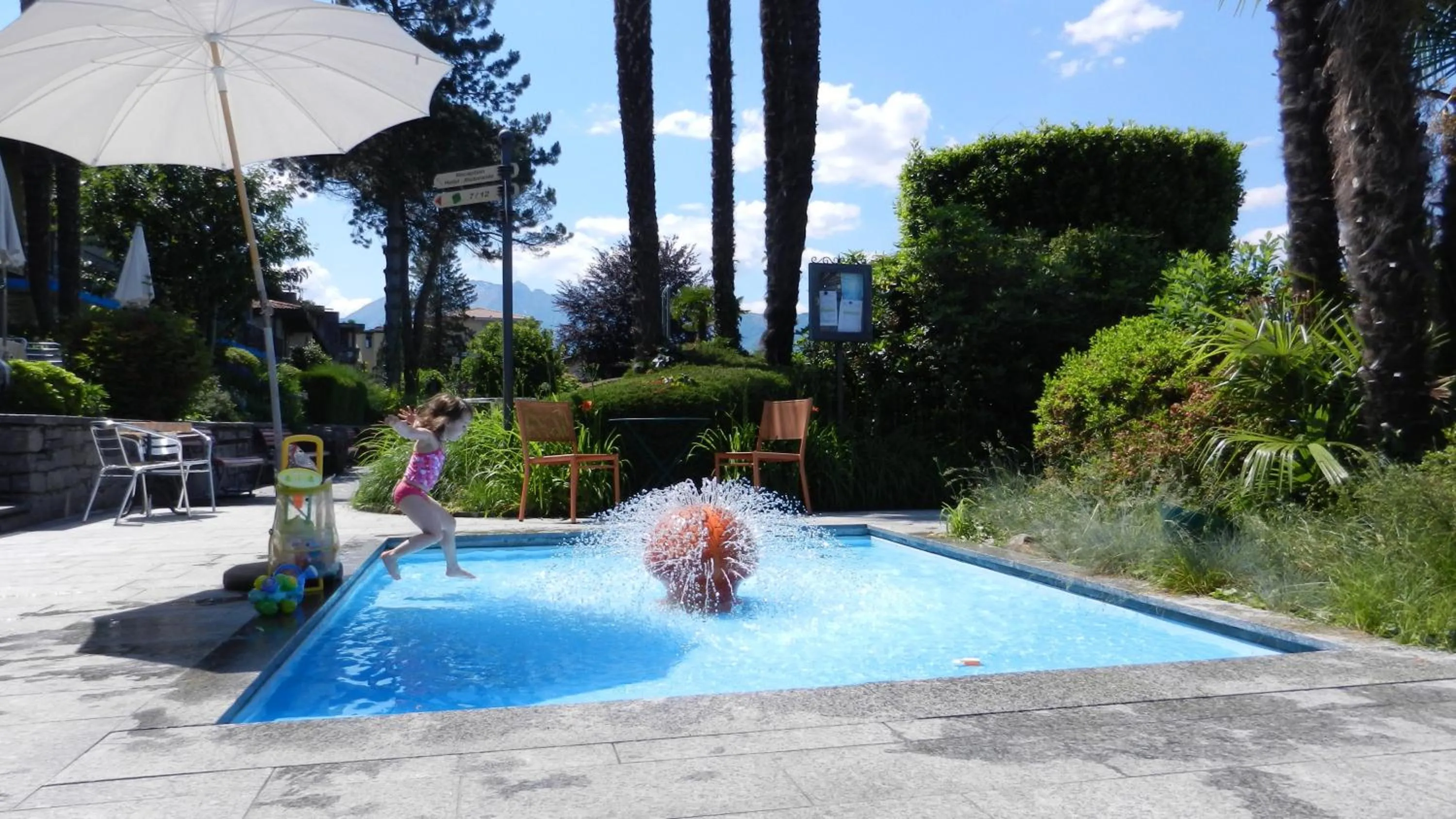 Children play ground in Hotel La Campagnola - Green Energy Resort