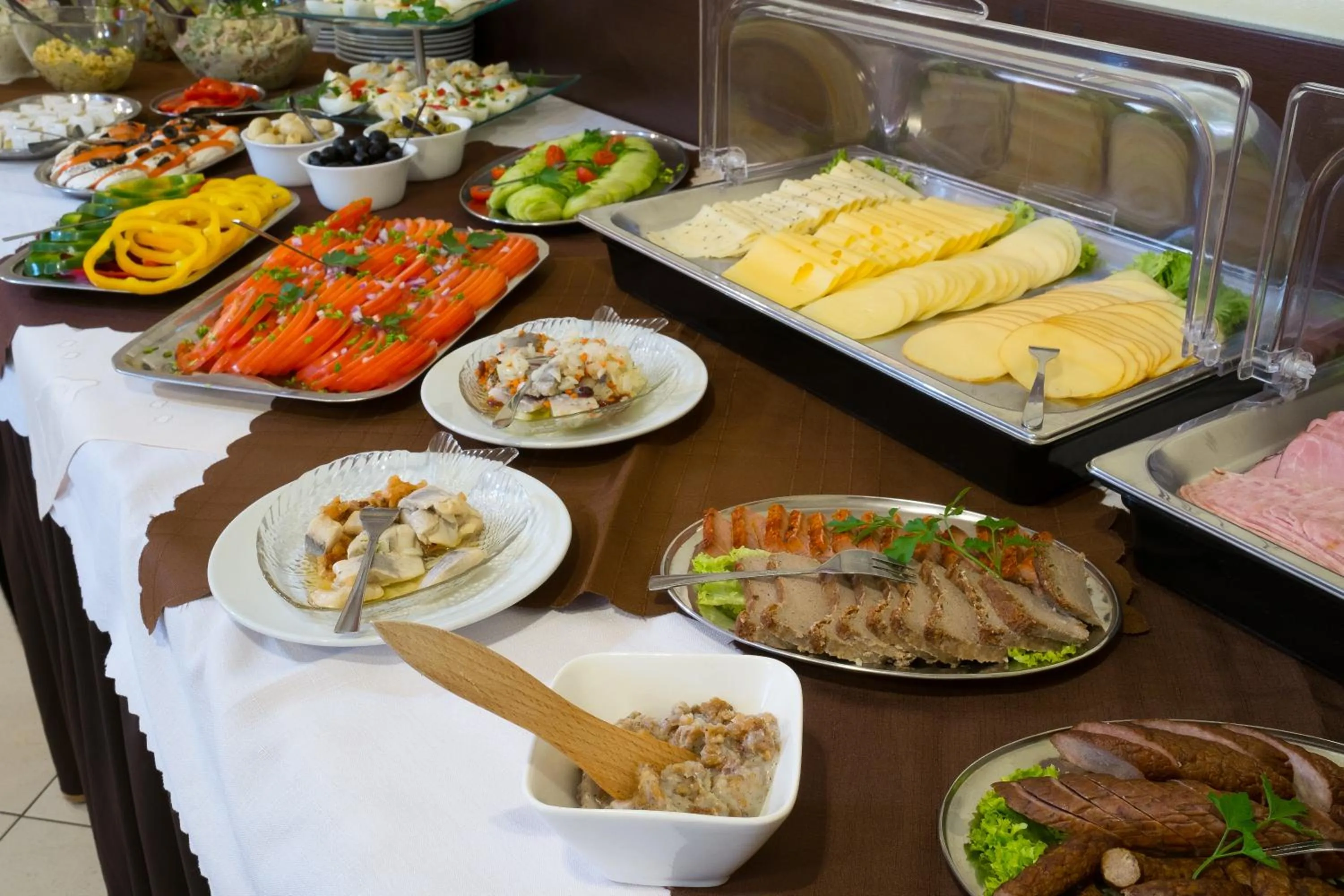 Buffet breakfast in Aparthotel Bellamonte